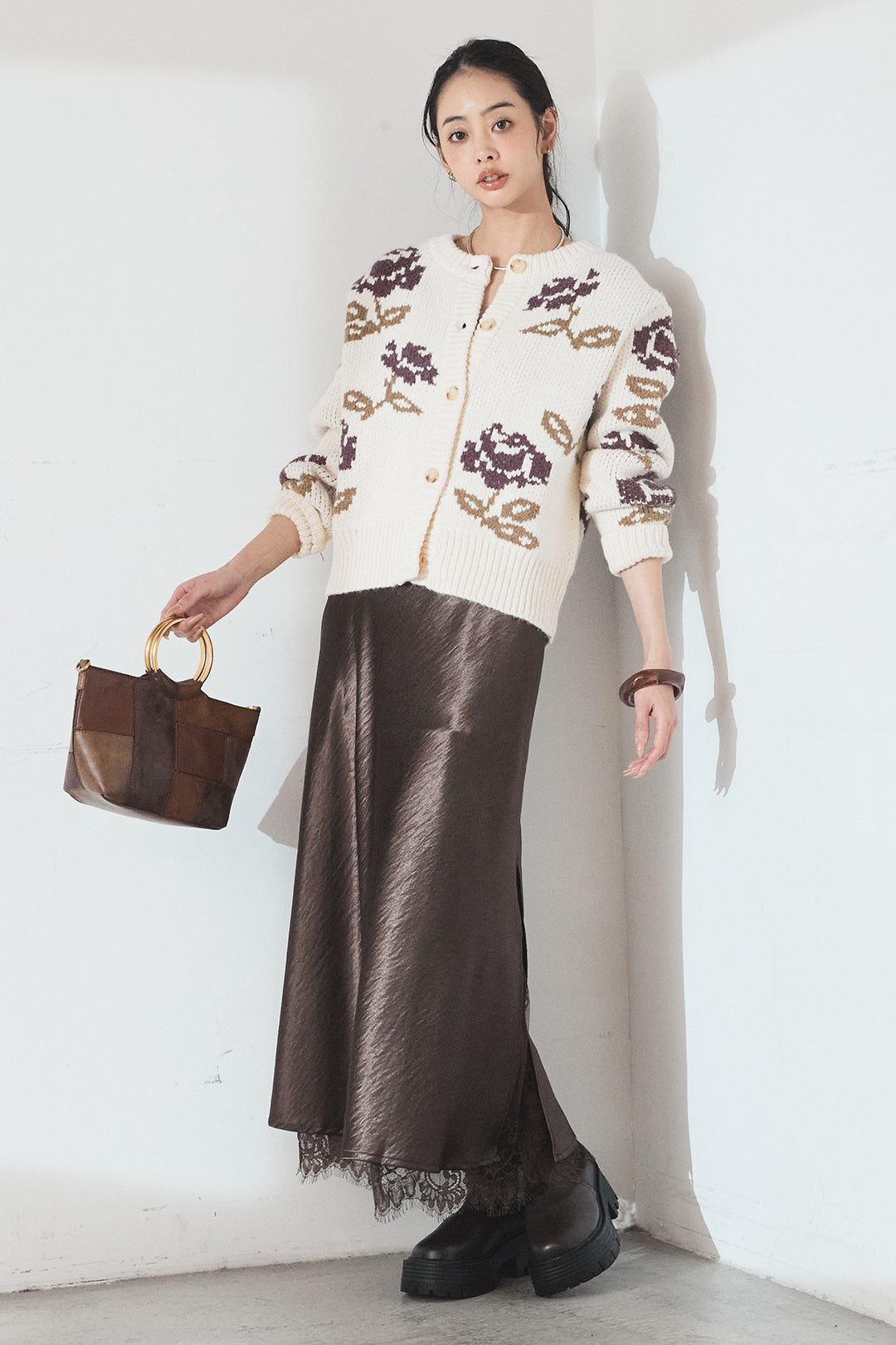 [SET]花柄ジャガードニットカーディガン+裾レースデザインサテンスカート(2set)