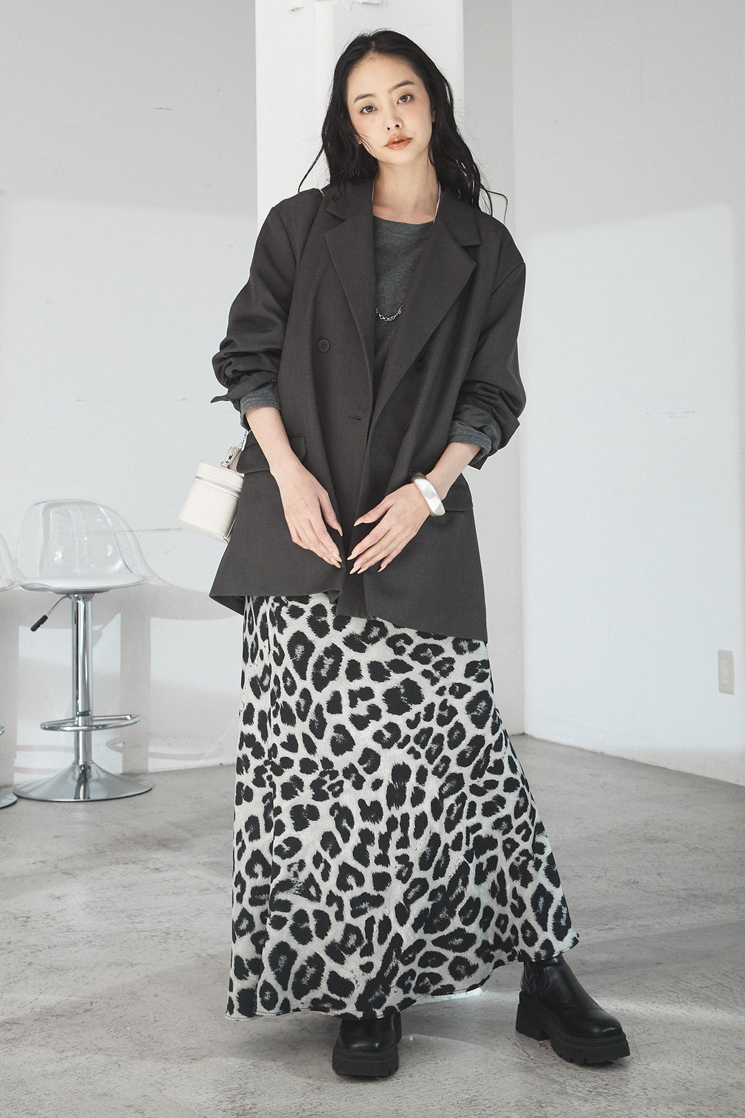 [SET]ルーズシルエットダブルテーラードジャケット+レオパードサテンナロースカート(2set)