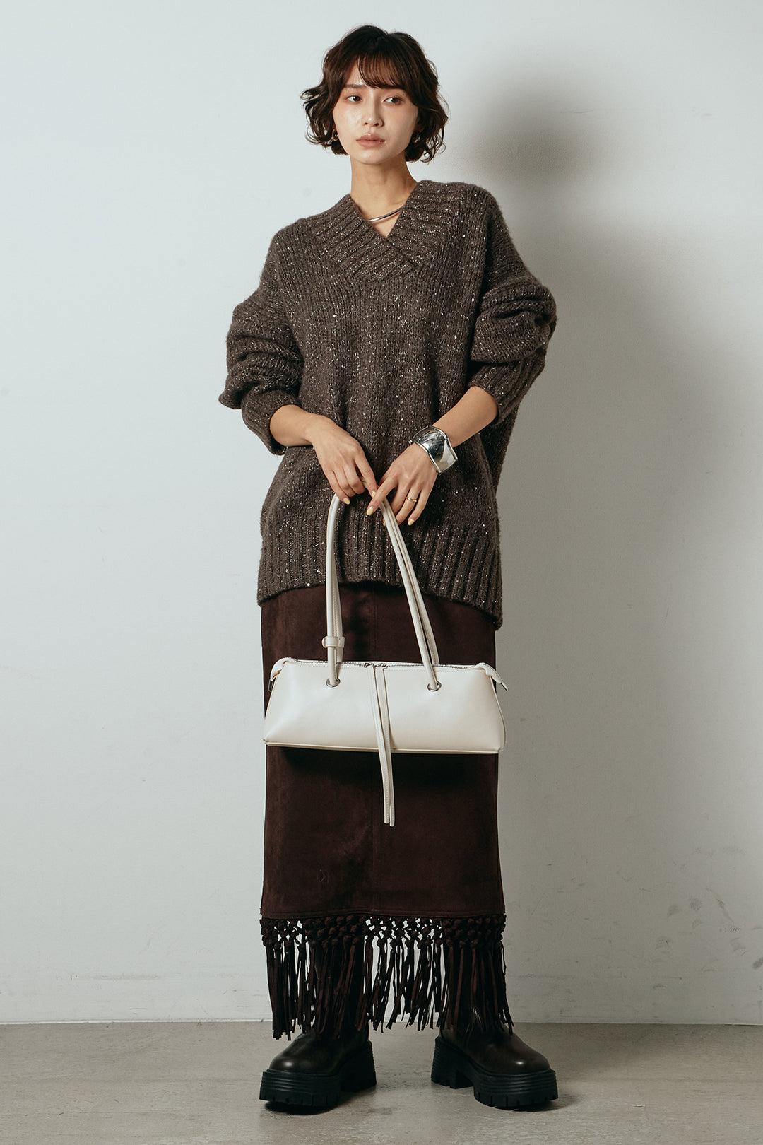 [SET]Vネックラメニットトップス+スウェードライク裾フリンジスカート(2set)