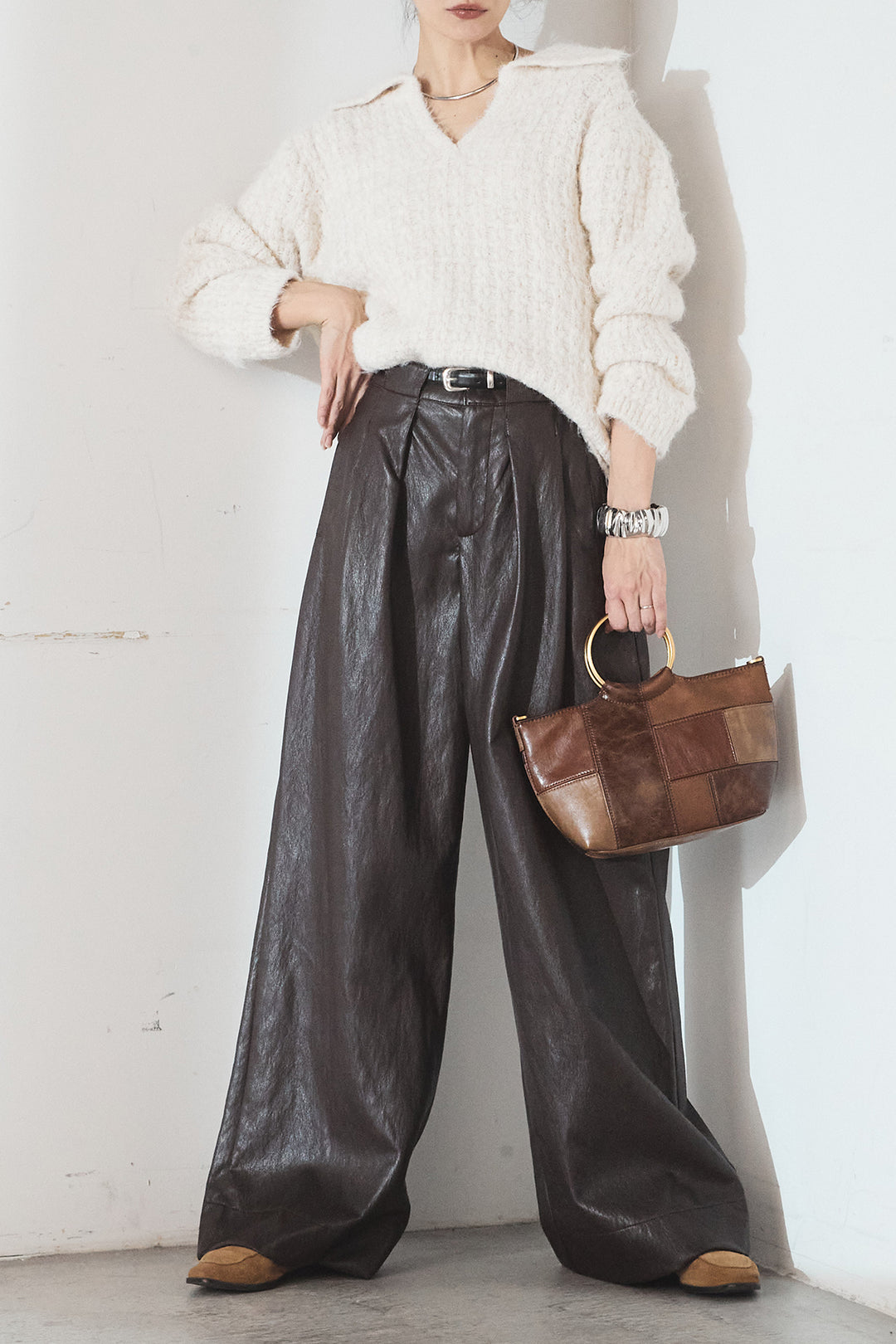 [SET]襟付きVネックニットトップス+ベルト付きレザーライクタックパンツ(2set)