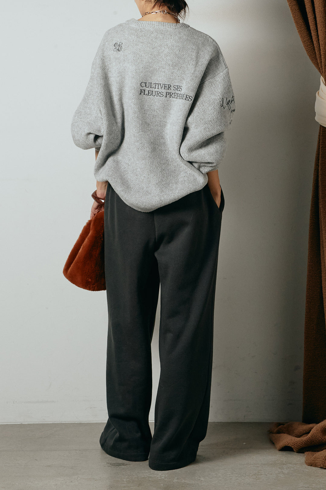 [SET]刺繍ロゴランダムデザインニットトップス+裏起毛スウェットワイドパンツ(2set)