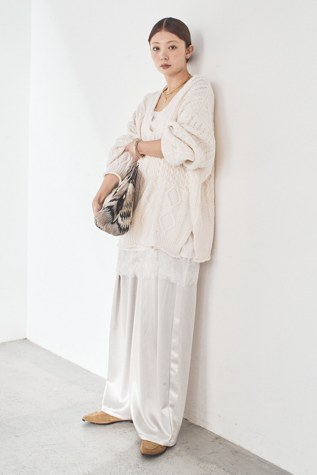 [SET]ケーブルVニットセーター+サテンタックワイドパンツ(2set)