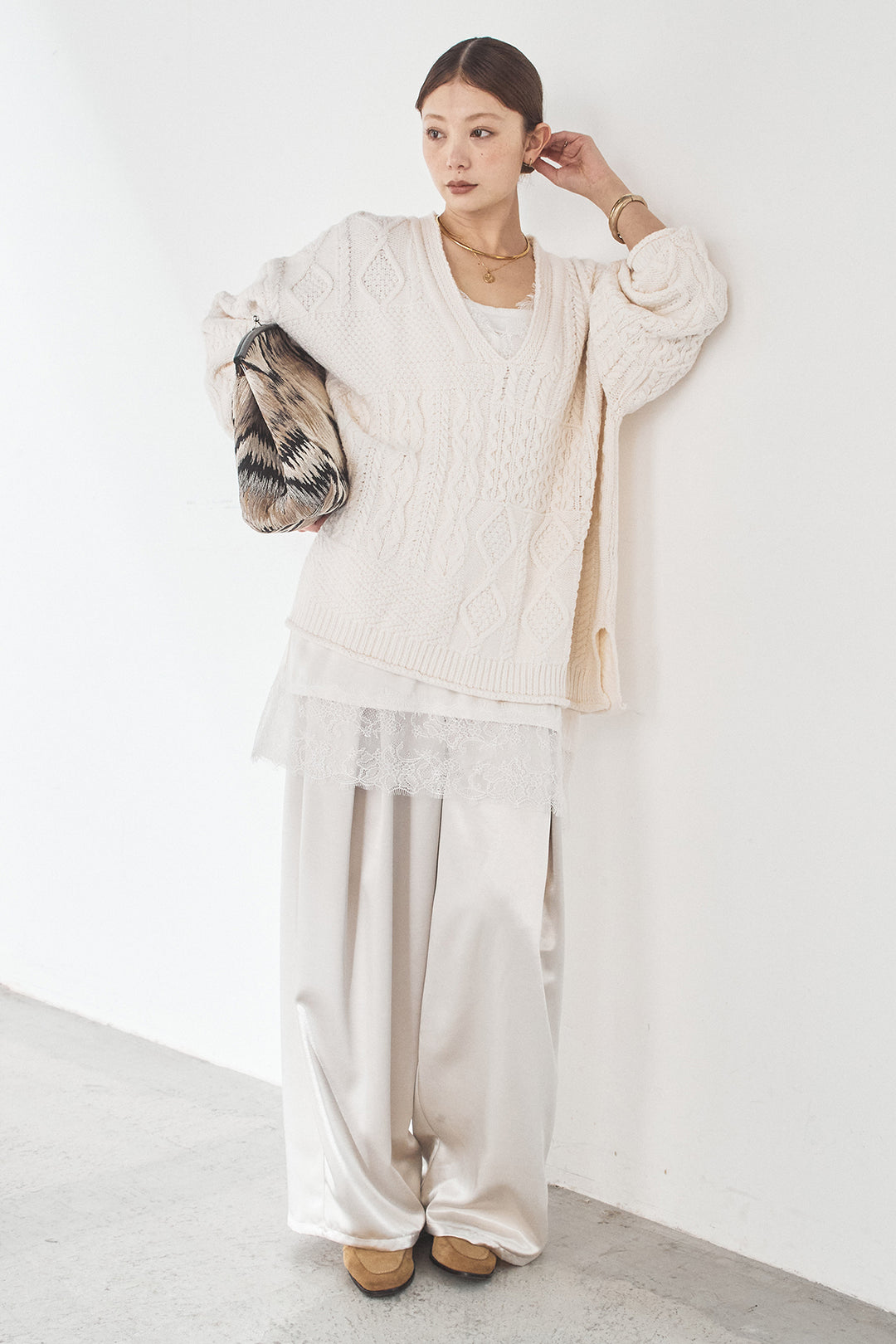 [SET]ケーブルVニットセーター+サテンタックワイドパンツ(2set)