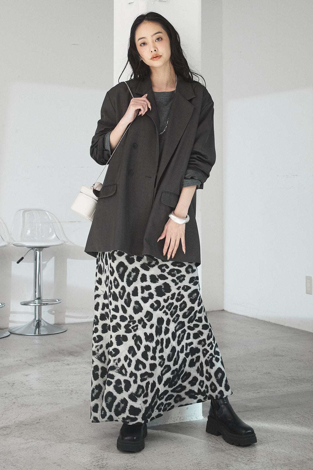 [SET]ルーズシルエットダブルテーラードジャケット+ストレッチロングTシャツ+レオパードサテンナロースカート(3set)