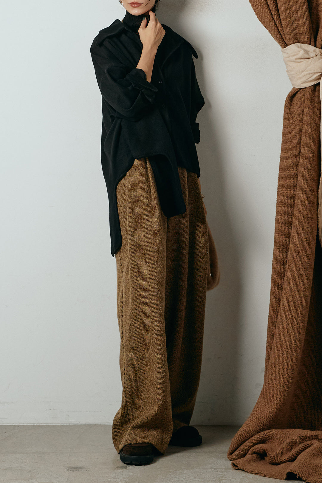 [SET]裾アシンメトリーデザインシャツ+タックツイードワイドパンツ(2set)