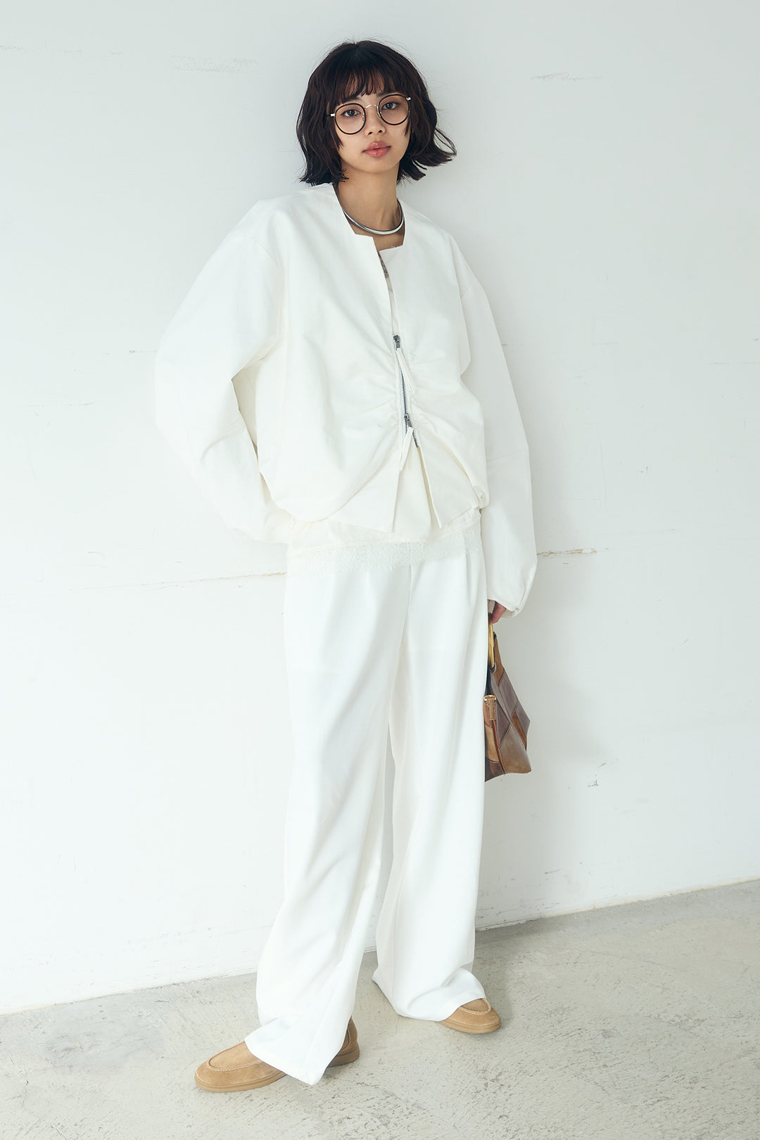 [SET]ノーカラーフロントギャザージップアウター+ブロード切り替えぺプラムタンク(2set)