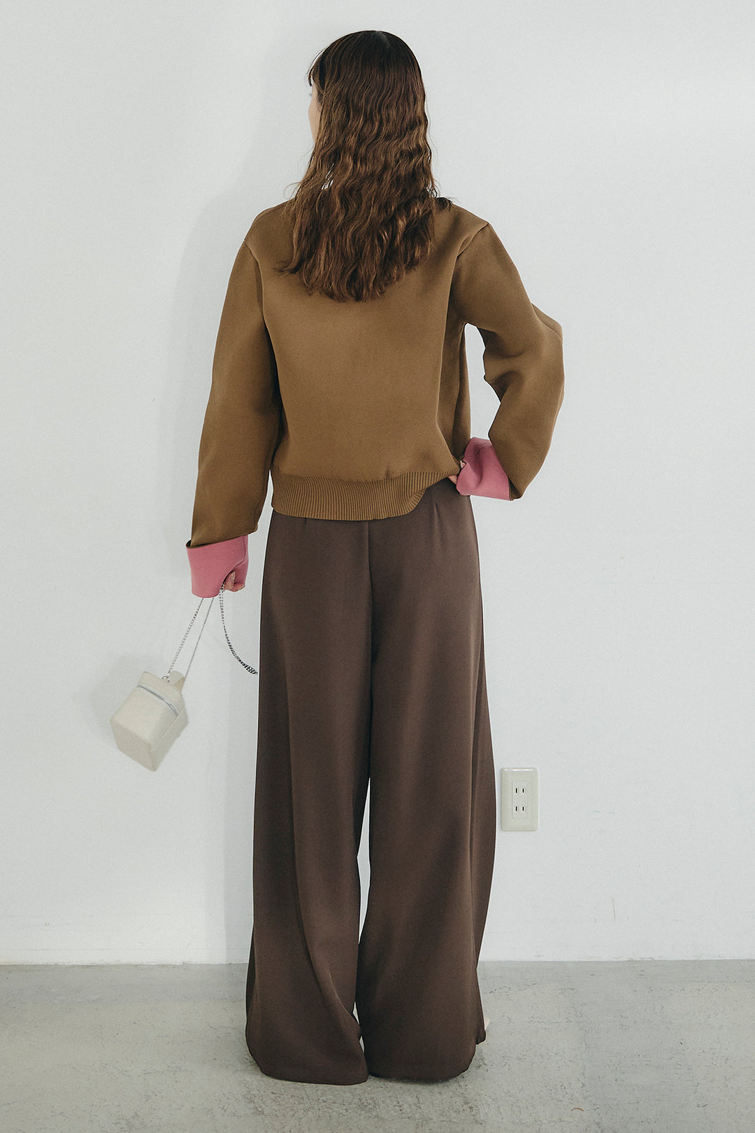 [SET]リバーシブル配色ニットカーディガン+ベルト付きツータックワイドパンツ(2set)