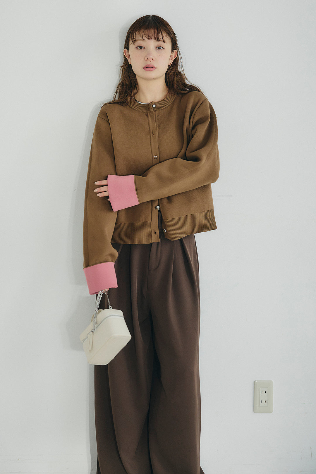 [SET]リバーシブル配色ニットカーディガン+ベルト付きツータックワイドパンツ(2set)