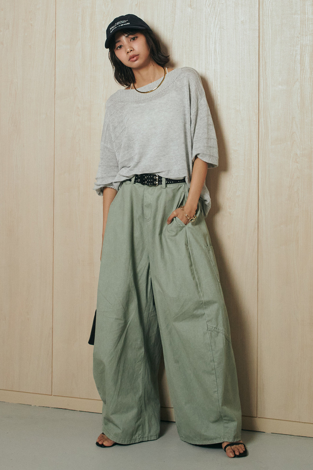 [SET]麻混リラックスニットトップス+ベルト付きカラーデニムパンツ(2set)
