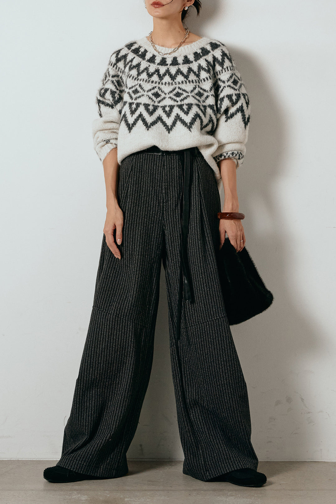 [SET]ノルディック柄Uネックプルオーバー+レザーライク配色ストライプパンツ(2set)