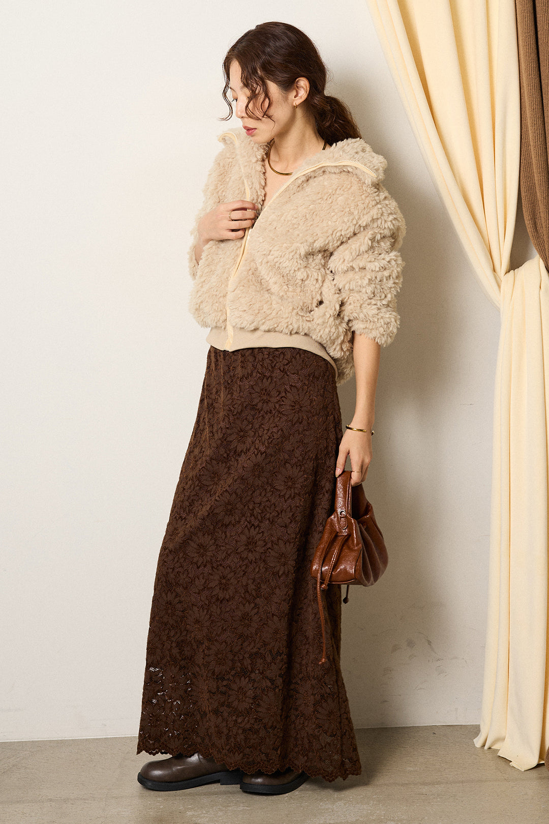 [SET]スタンドカラー裾リブボアブルゾン+花柄刺繍ベロアフレアスカート(2set)