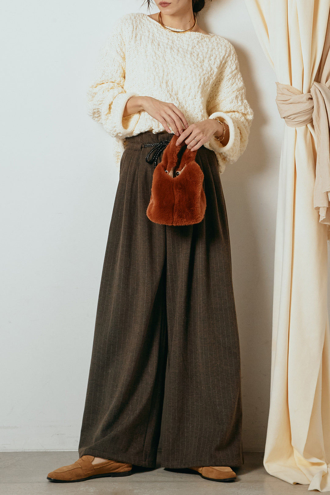 [SET]ボリューム編みニットプルオーバー+編みベルト付きピンストライプワイドパンツ(2set)