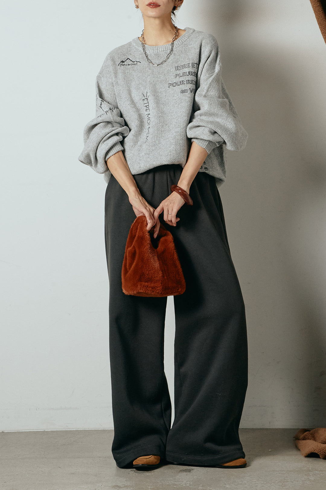 [SET]刺繍ロゴランダムデザインニットトップス+裏起毛スウェットワイドパンツ(2set)