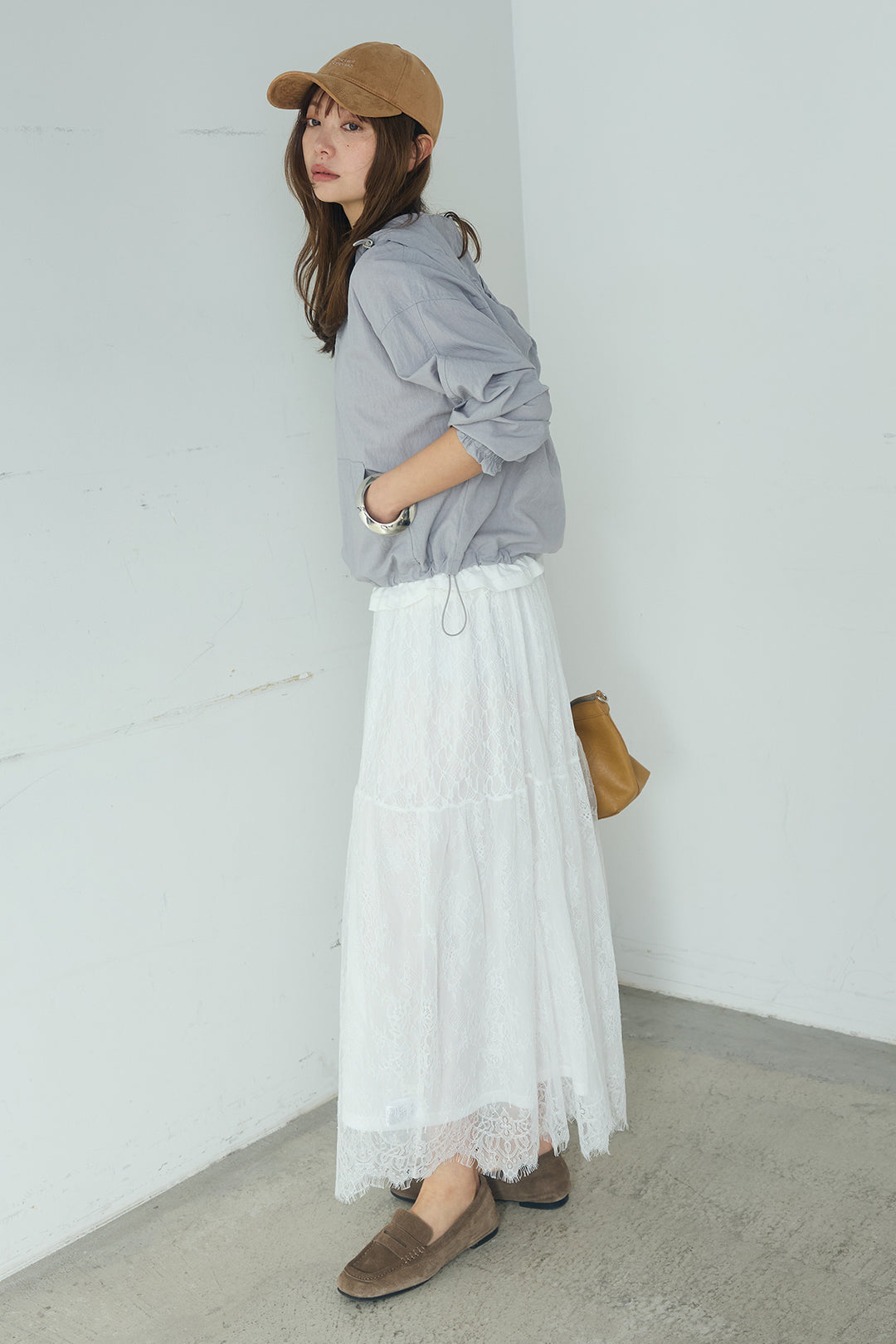 [SET]レイヤードデザインフーディートップス+ひげレース切替ロング丈スカート(2set)