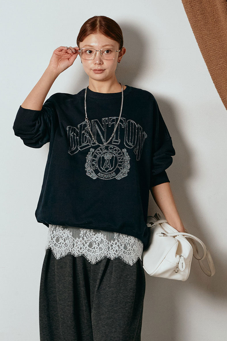 [SET]フロントロゴスウェットプルオーバー+カップ付きレースドッキングキャミソール(2set)