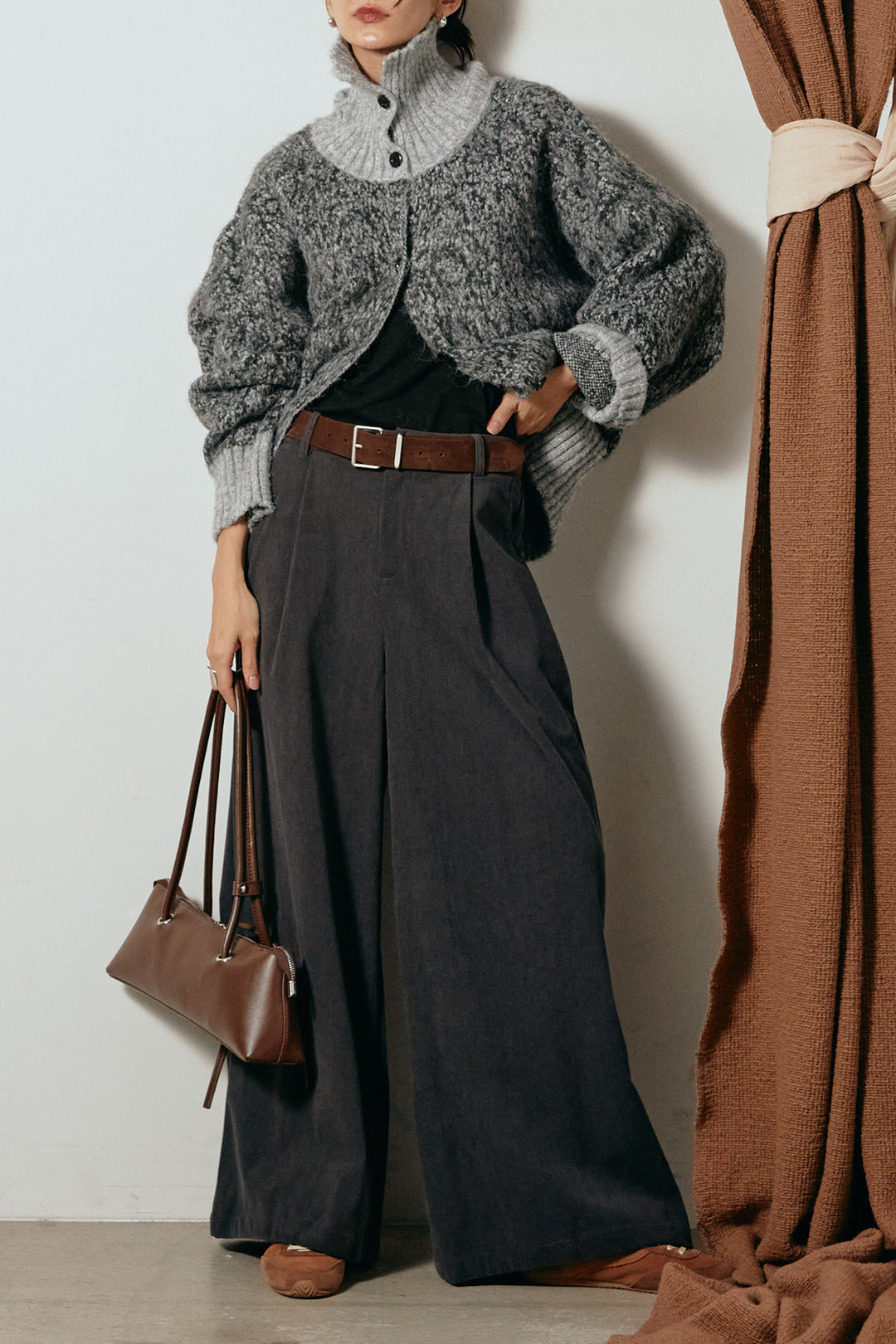 [SET]ハイネックミックスニットトップス+太ベルト付きコーデュロイタックパンツ(2set)