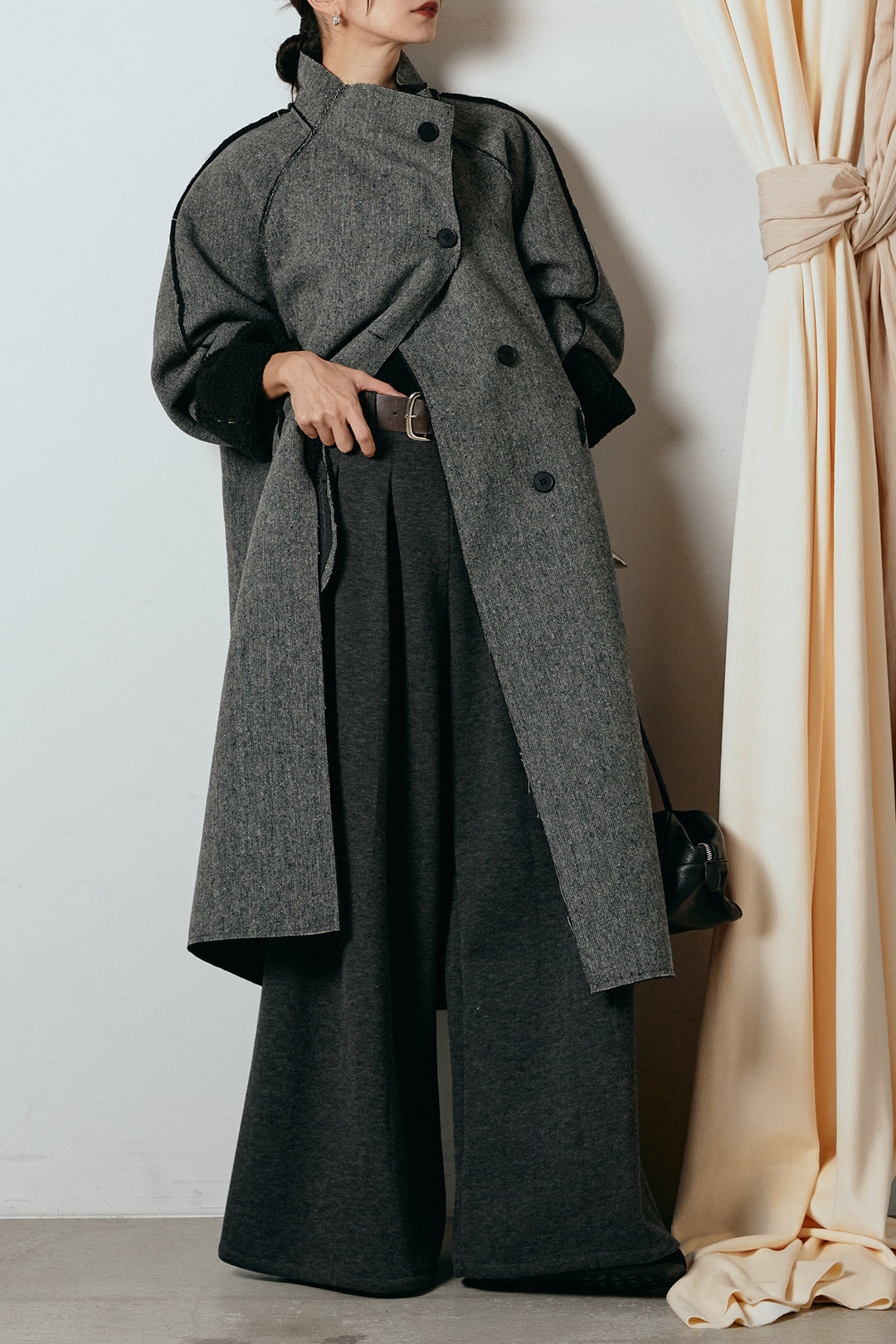 [SET]裏地ボアハイネックロングアウター+フェイクレザー太ベルト付きタックワイドパンツ(2set)