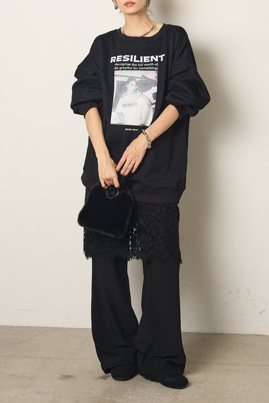 [SET]モノトーンプリントスウェット+レース刺繍レイヤードフレアパンツ(2set)