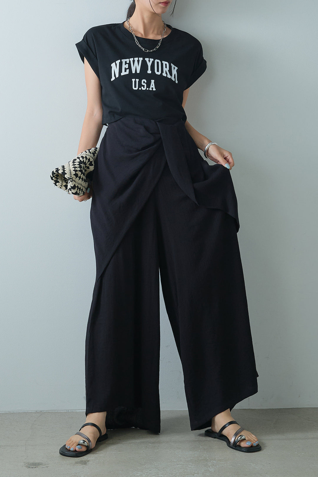 [SET]ショート丈NEWYORKロゴTシャツ+ねじりデザインワイドパンツ(2set)