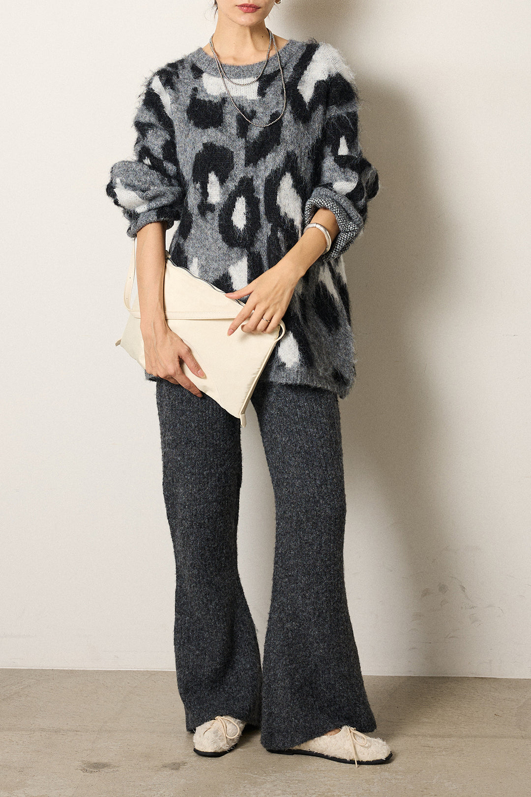 [SET]ルーズアニマルモヘアニットトップス+杢ニットリブフレアパンツ(2set)
