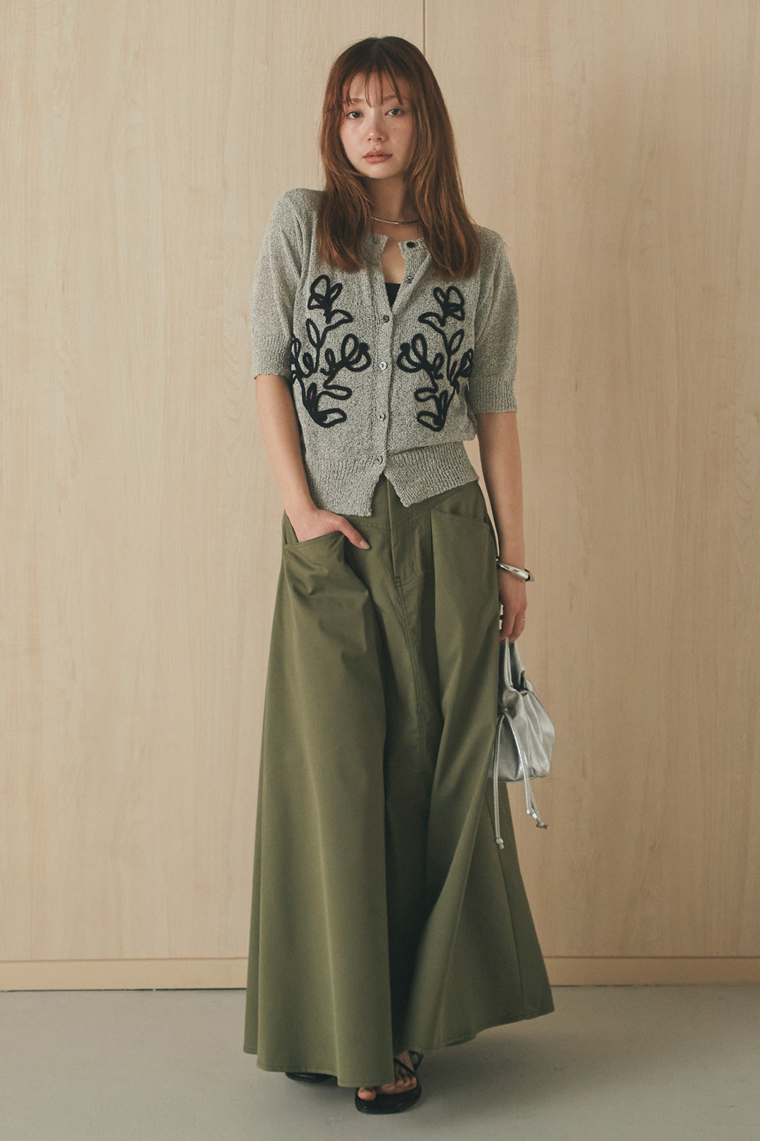 [SET]フロントテープデザイン半袖カーディガン+ミリタリーツイルタックフレアスカート(2set)