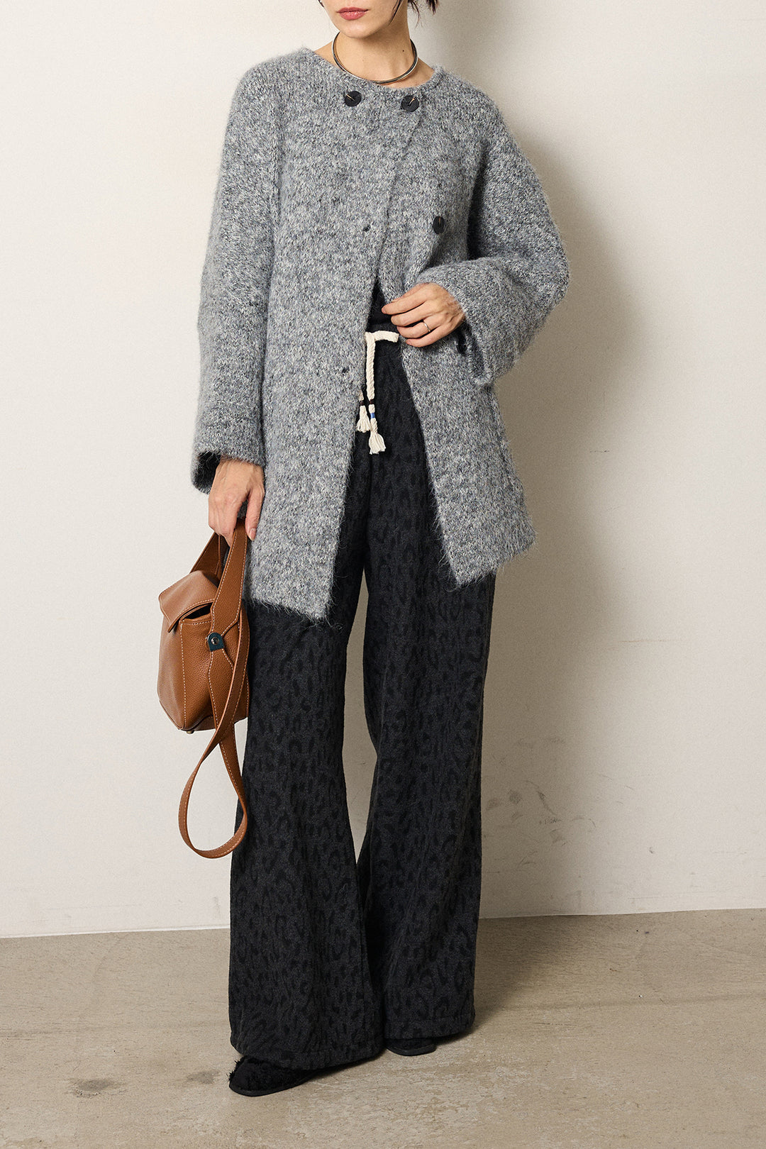 [SET]アシンメトリーボタンニットカーディガン+レオパードジャガードニットパンツ(2set)