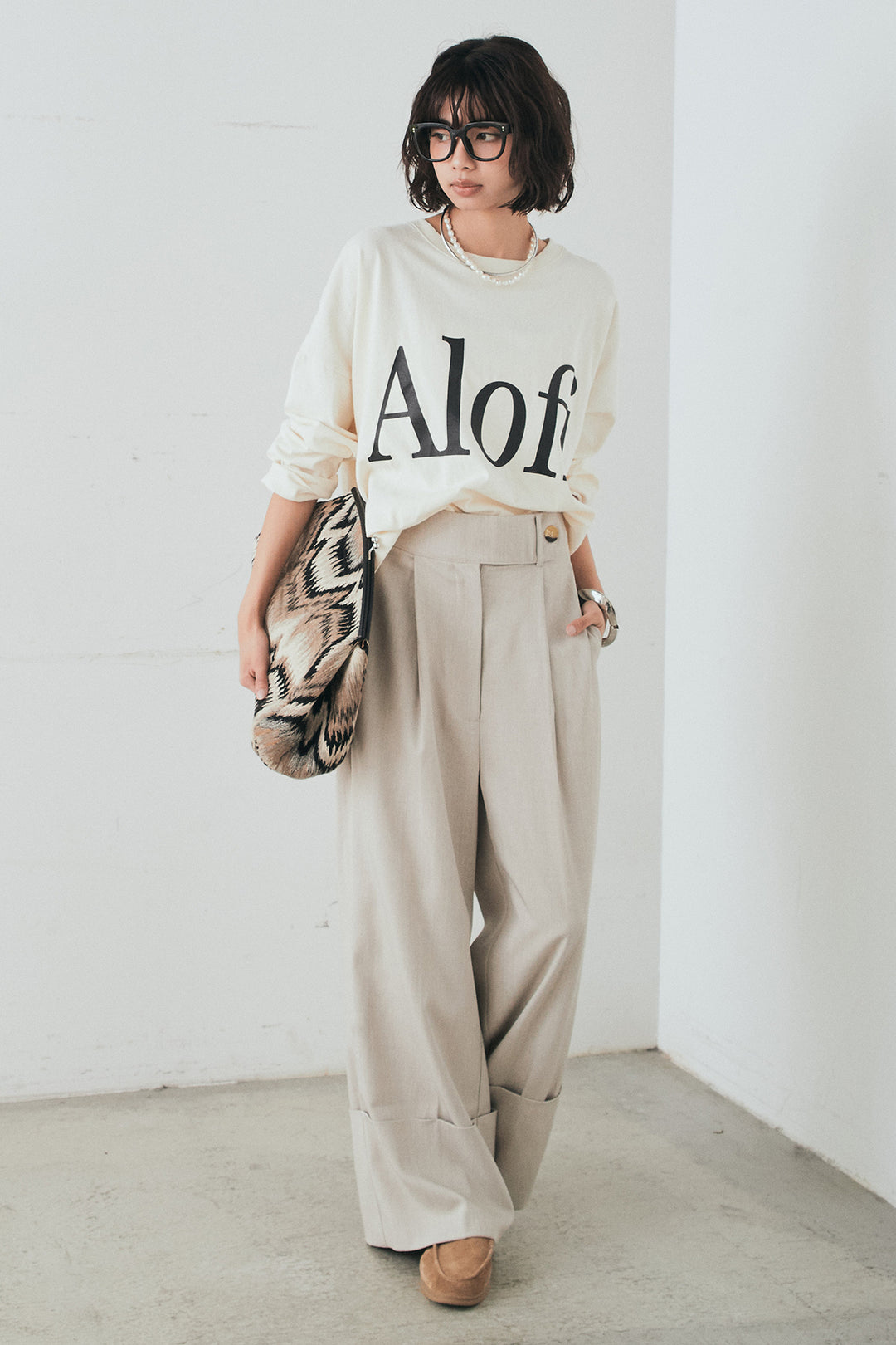 [SET]裾センタードロストロゴプリントワイドTシャツ+センタープレスセミワイドパンツ(2set)