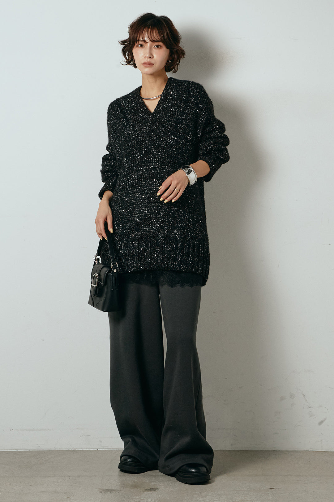 [SET]Vネックラメニットトップス+裏起毛スウェットワイドパンツ+レース切り替えキャミソール(3set)