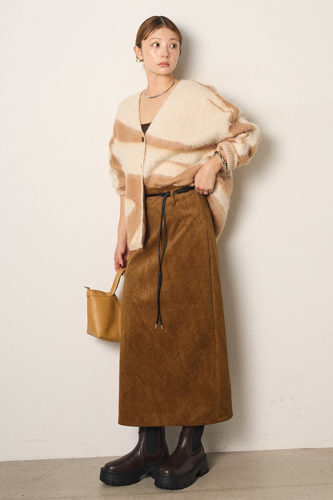 [SET]アクセントブラッシュドカーディガン+ロープベルト付きスウェード調スカート(2set)