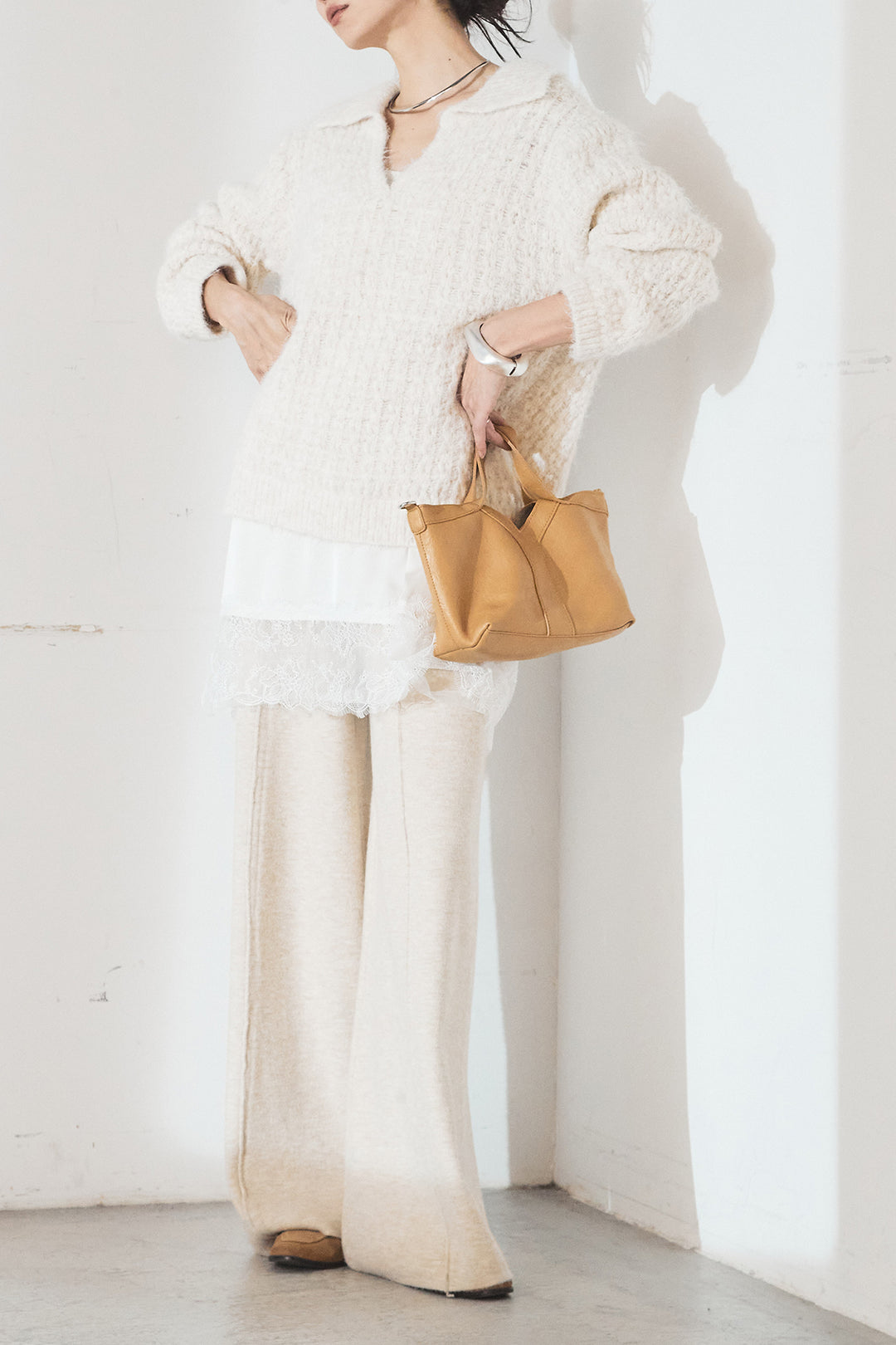 [SET]襟付きVネックニットトップス+レース切り替えキャミソール(2set)