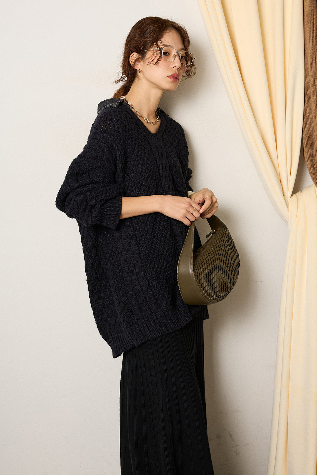 [SET]デニムカラーケーブルオーバーニット+編み地切り替えフレアニットスカート(2set)