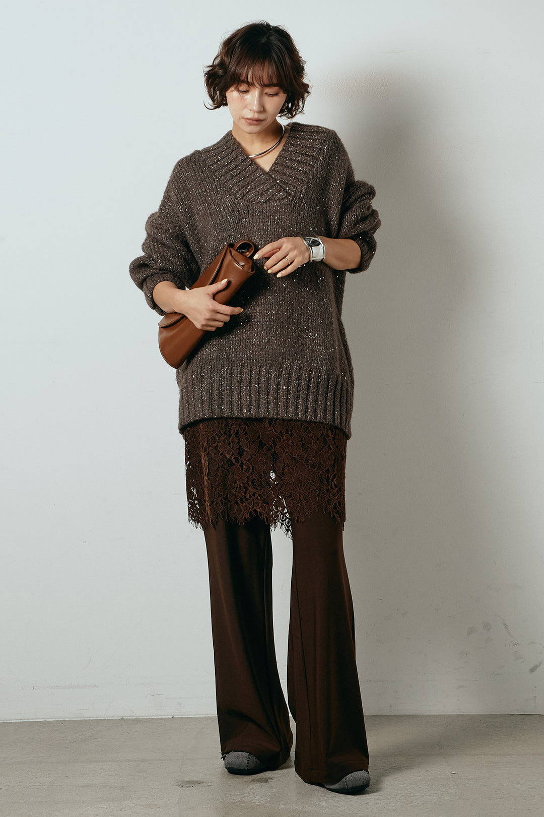 [SET]Vネックラメニットトップス+レース刺繍レイヤードフレアパンツ(2set)