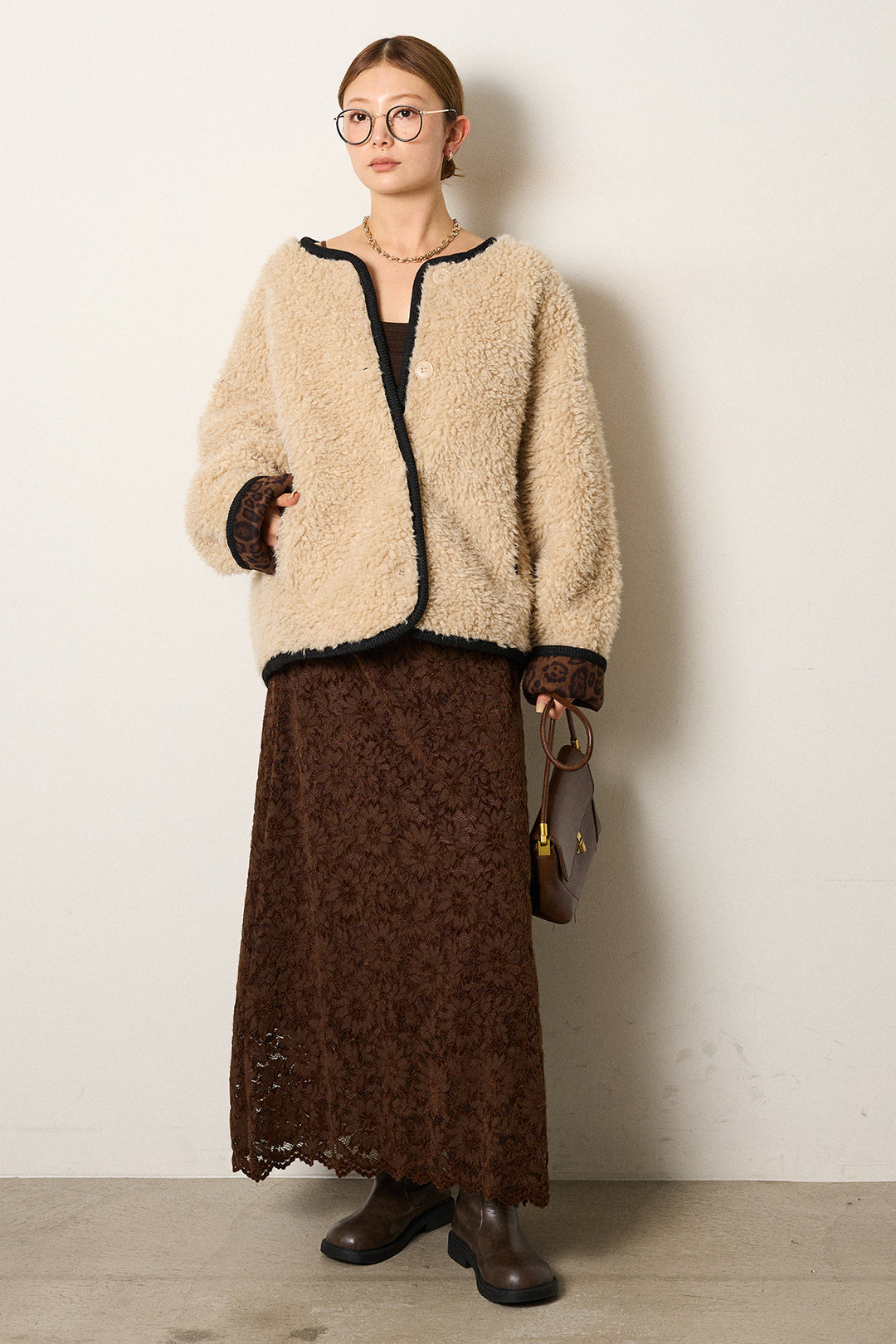 [SET]ノーカラー裏地レオパードボアアウター+花柄刺繍ベロアフレアスカート(2set)