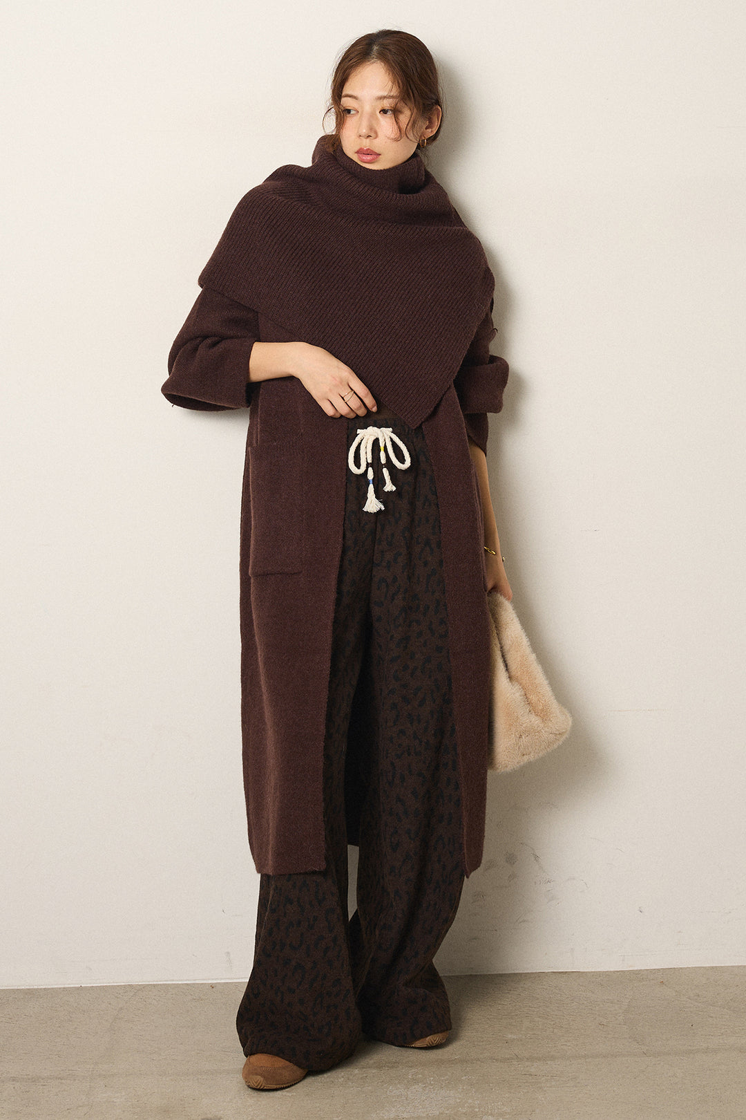 [SET]ケープレイヤードロングカーディガン+レオパードジャガードニットパンツ(2set)