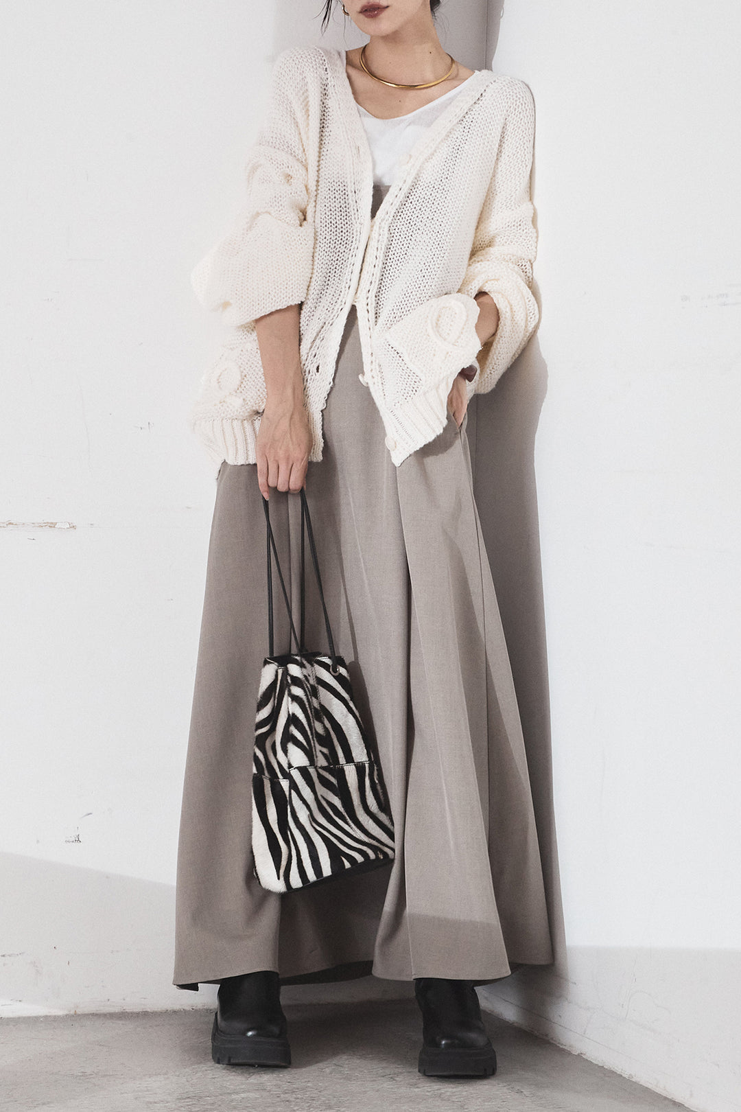 [SET]コード刺繍リラックスニットカーディガン+フレアリラックスキャミワンピース(2set)