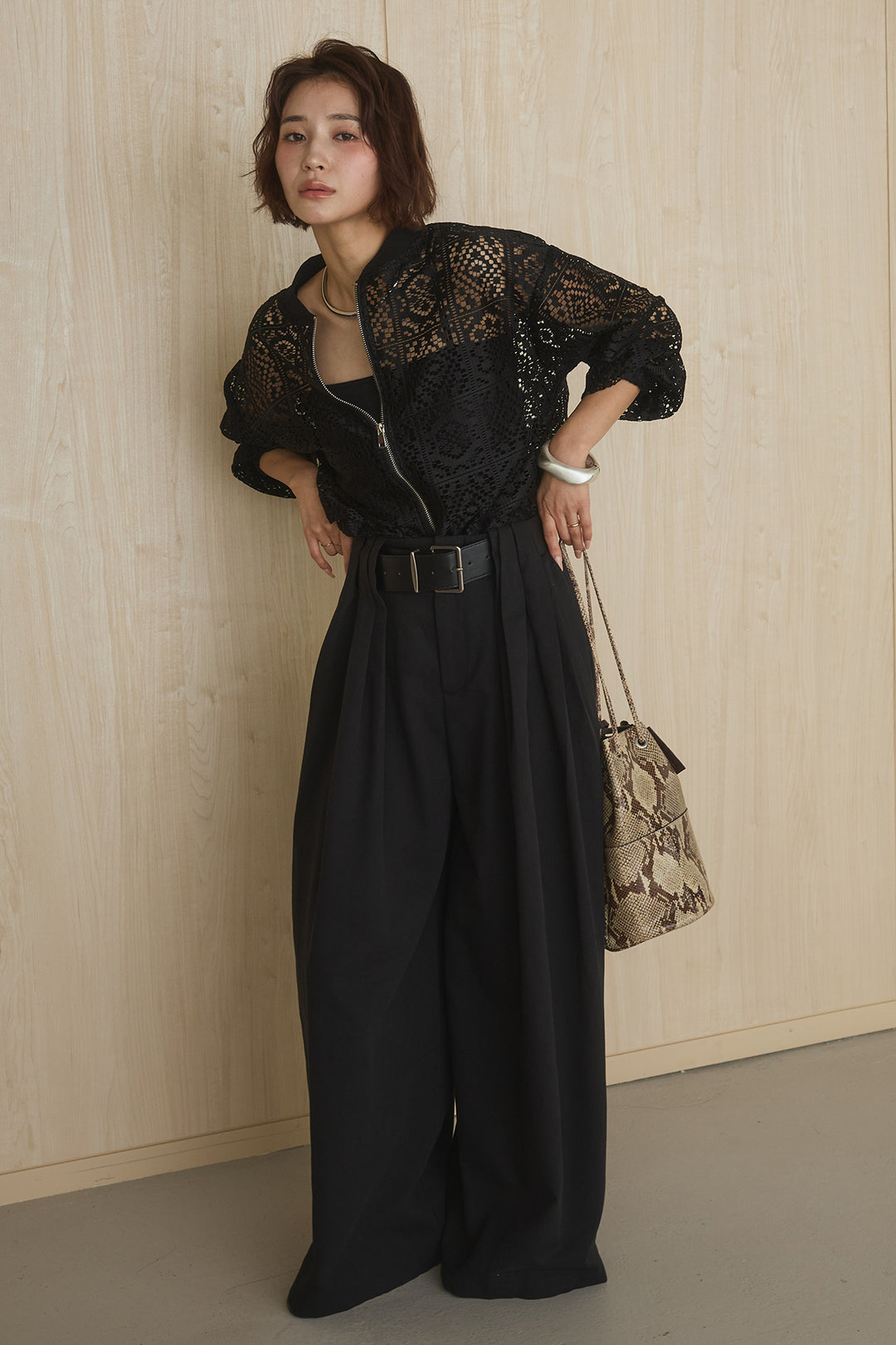 [SET]幾何レースブルゾン+ベルト付きビックループワイドパンツ(2set)