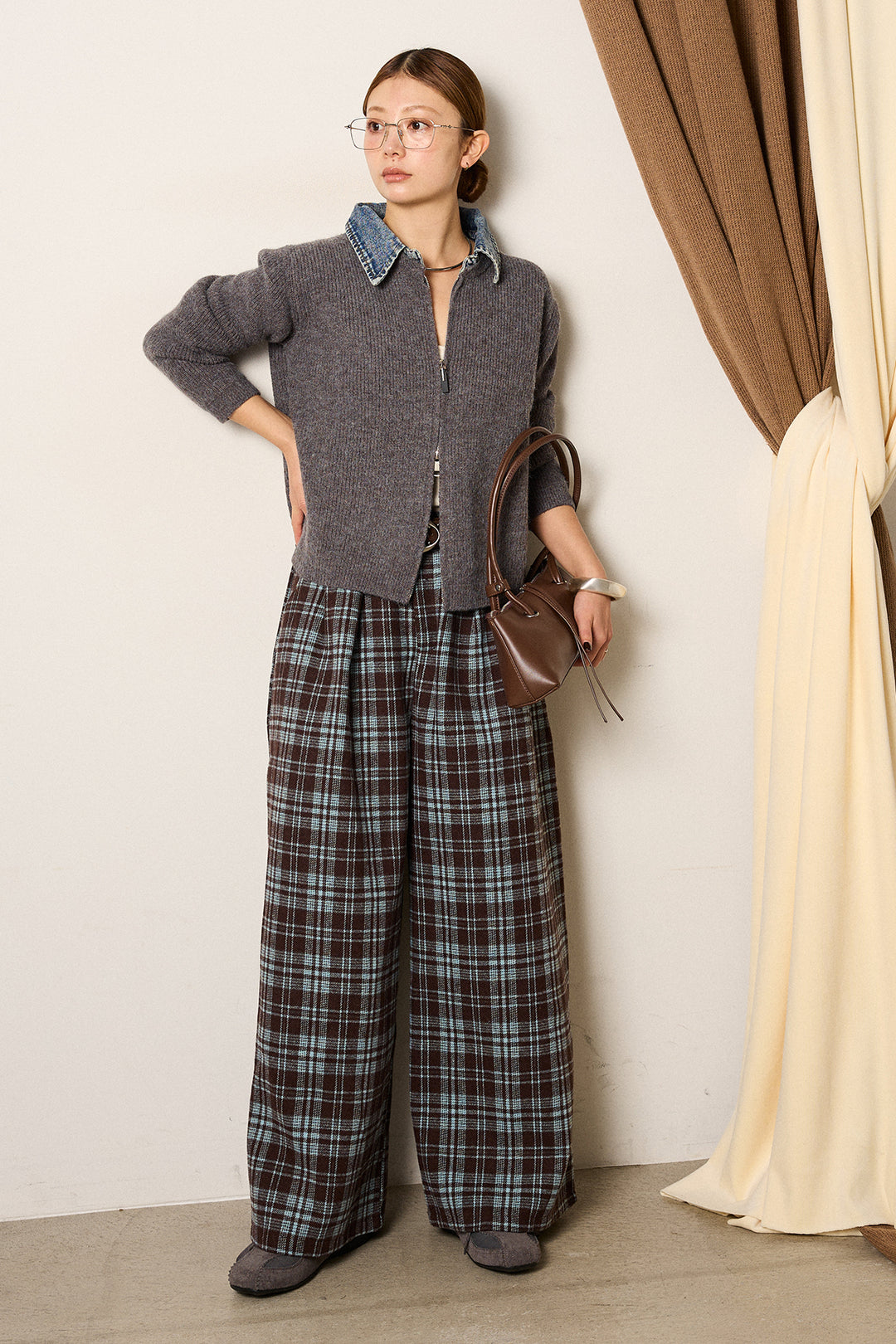 [SET]デニム襟ダブルジップニットトップス+スタッズデザインベルトタータンチェックパンツ(2set)