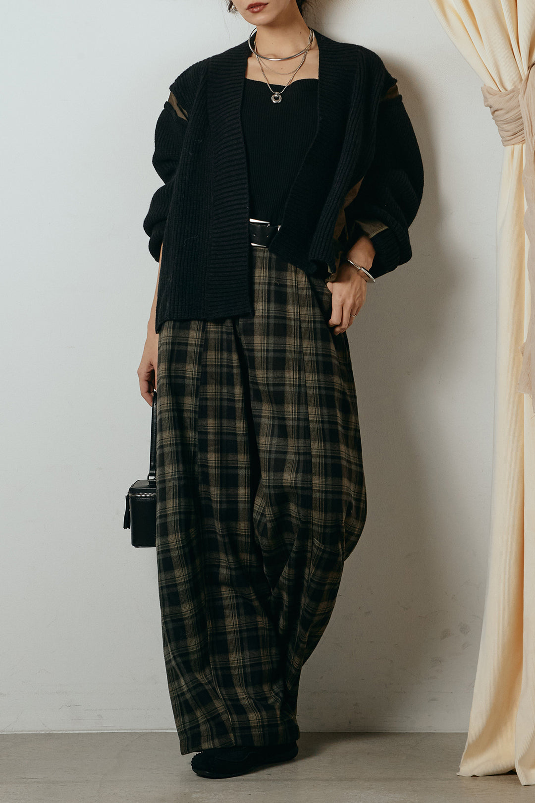[SET]キルティング切り替えニットカーディガン+ベルト付きタータンチェックカーブワイドパンツ(2set)