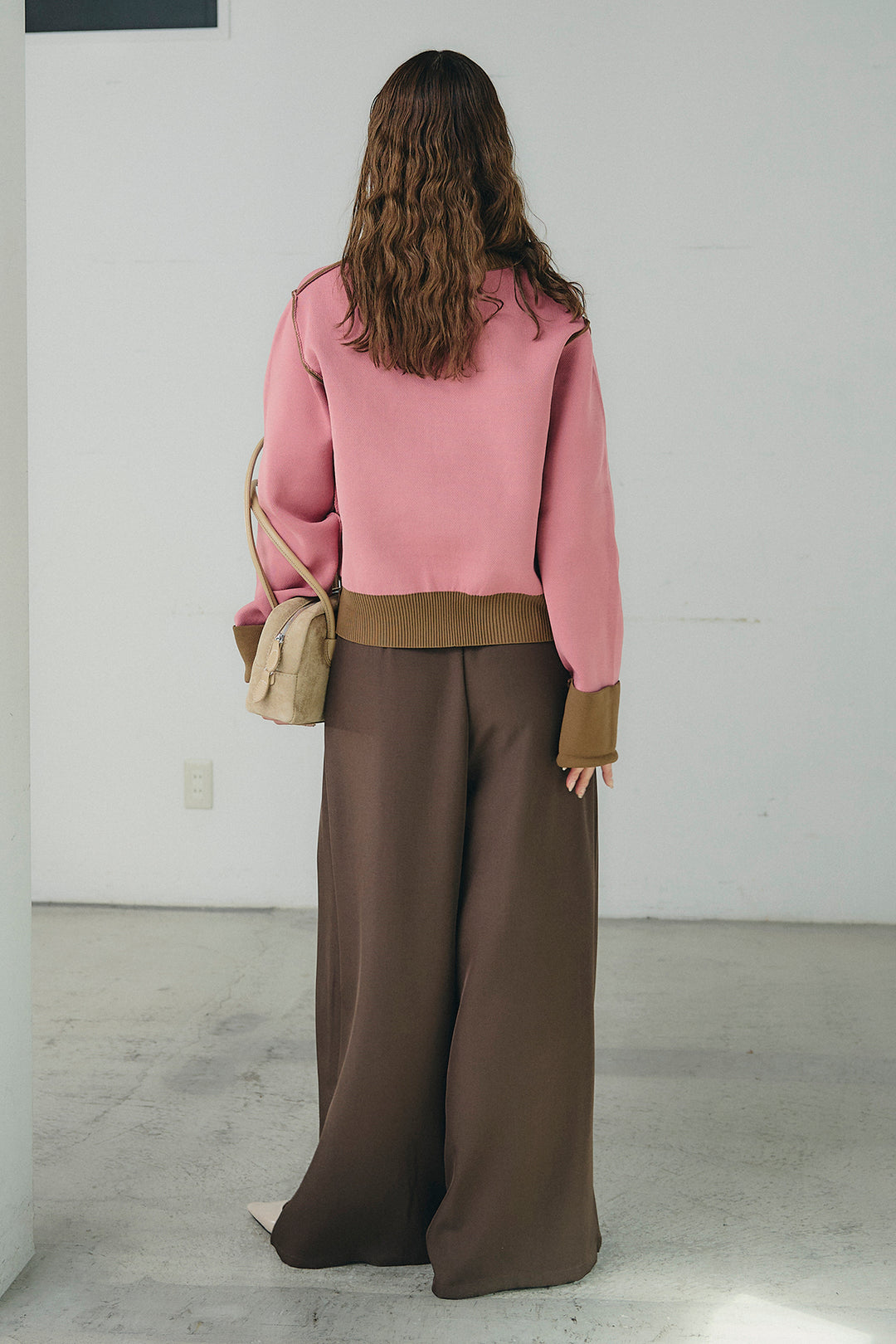 [SET]リバーシブル配色ニットカーディガン+ベルト付きツータックワイドパンツ(2set)