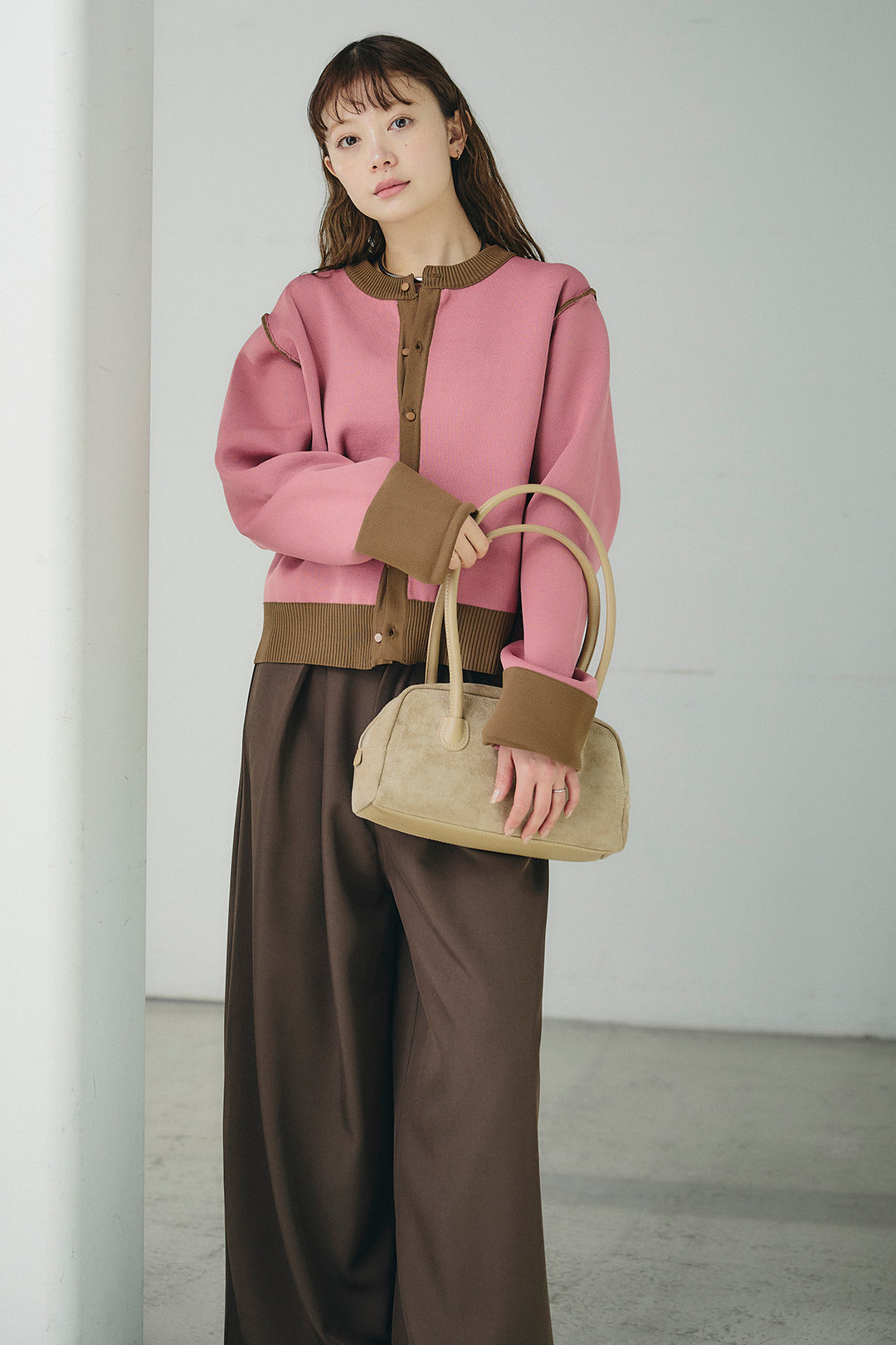 [SET]リバーシブル配色ニットカーディガン+ベルト付きツータックワイドパンツ(2set)