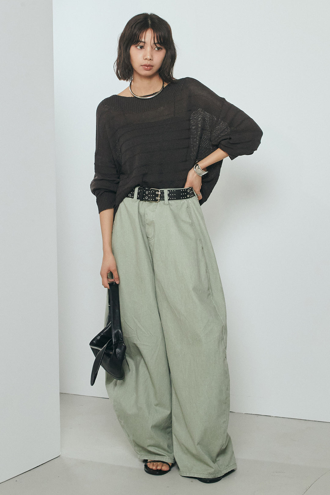 [SET]麻混リラックスニットトップス+ベルト付きカラーデニムパンツ(2set)