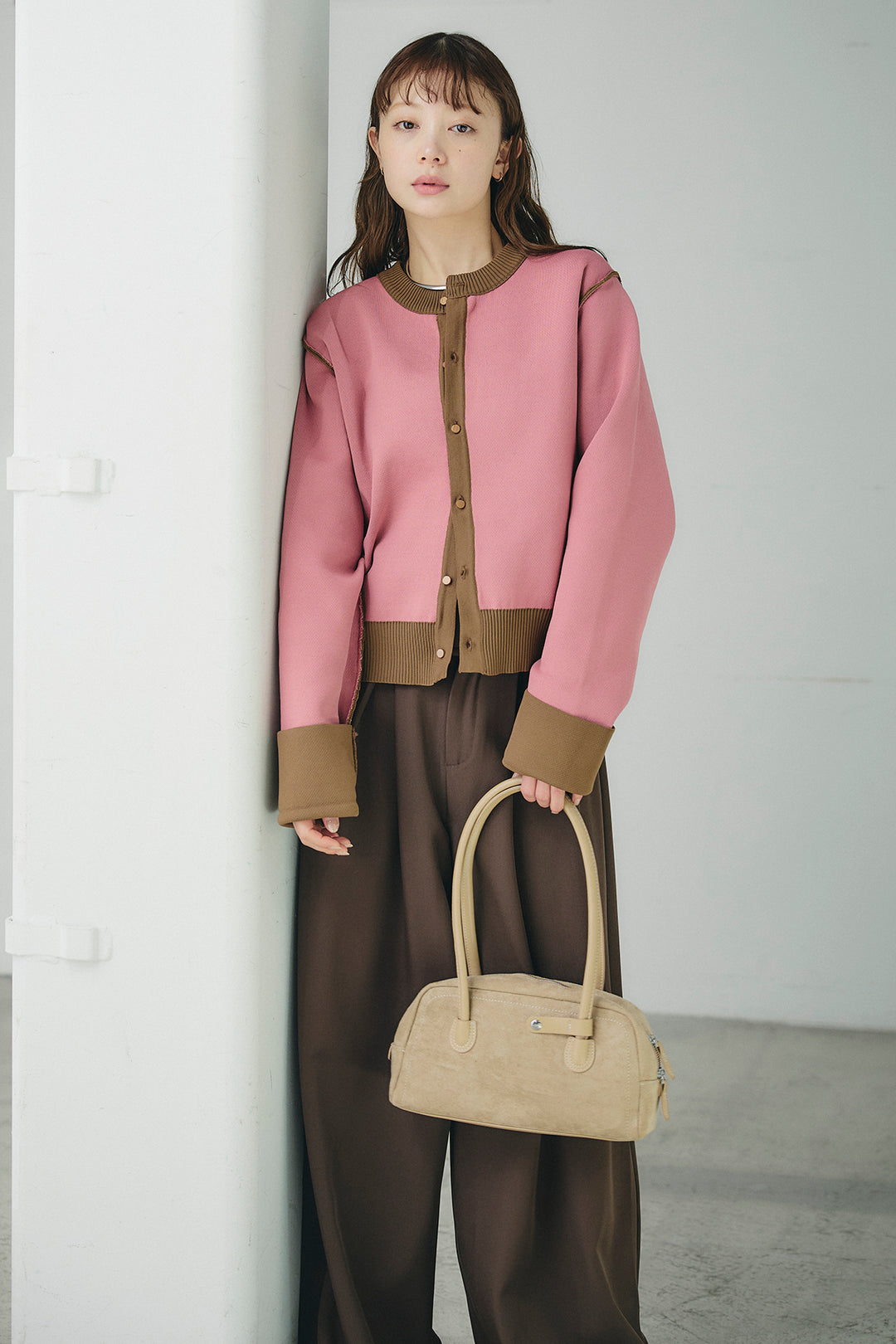 [SET]リバーシブル配色ニットカーディガン+ベルト付きツータックワイドパンツ(2set)