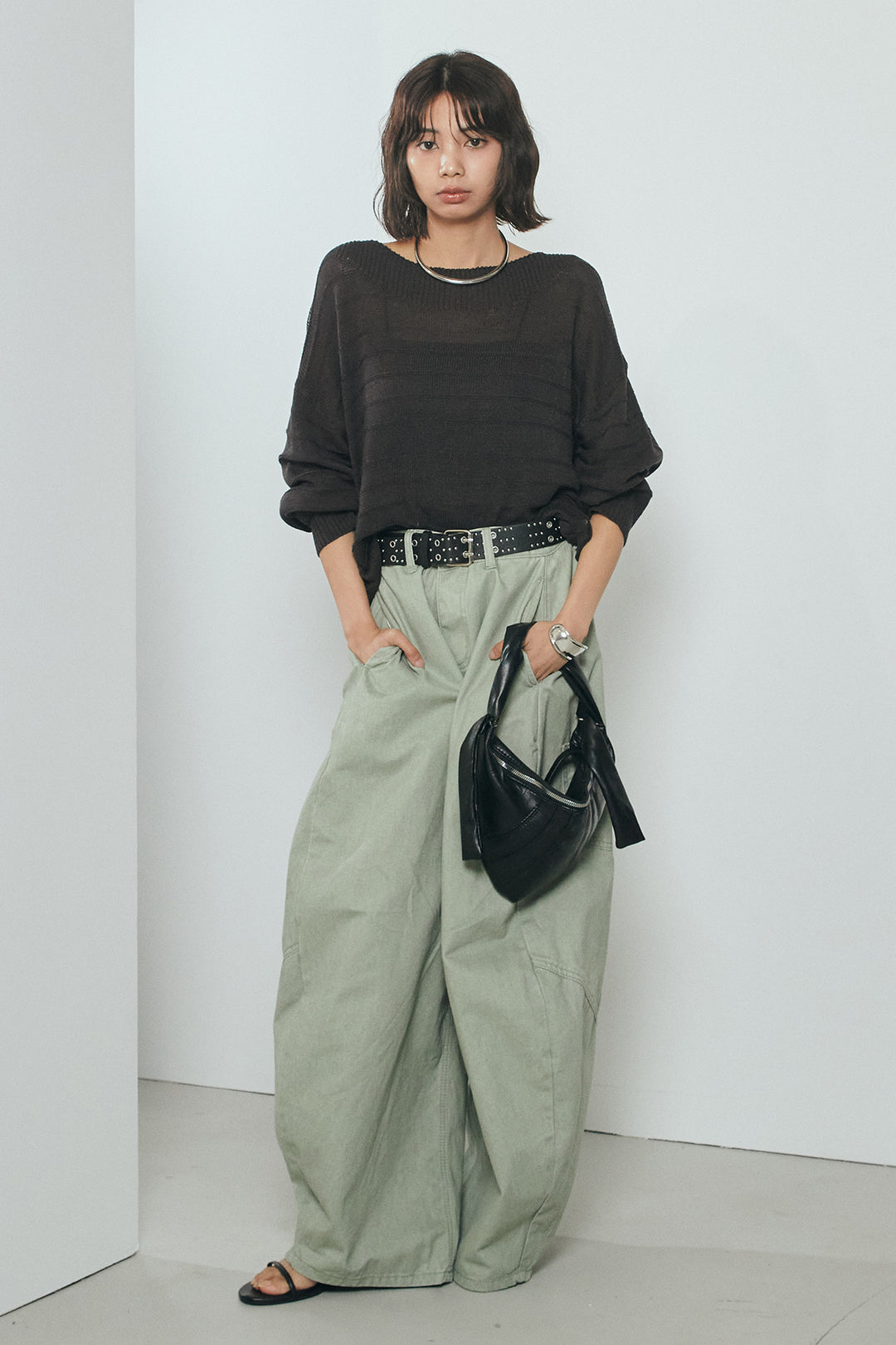 [SET]麻混リラックスニットトップス+ベルト付きカラーデニムパンツ(2set)