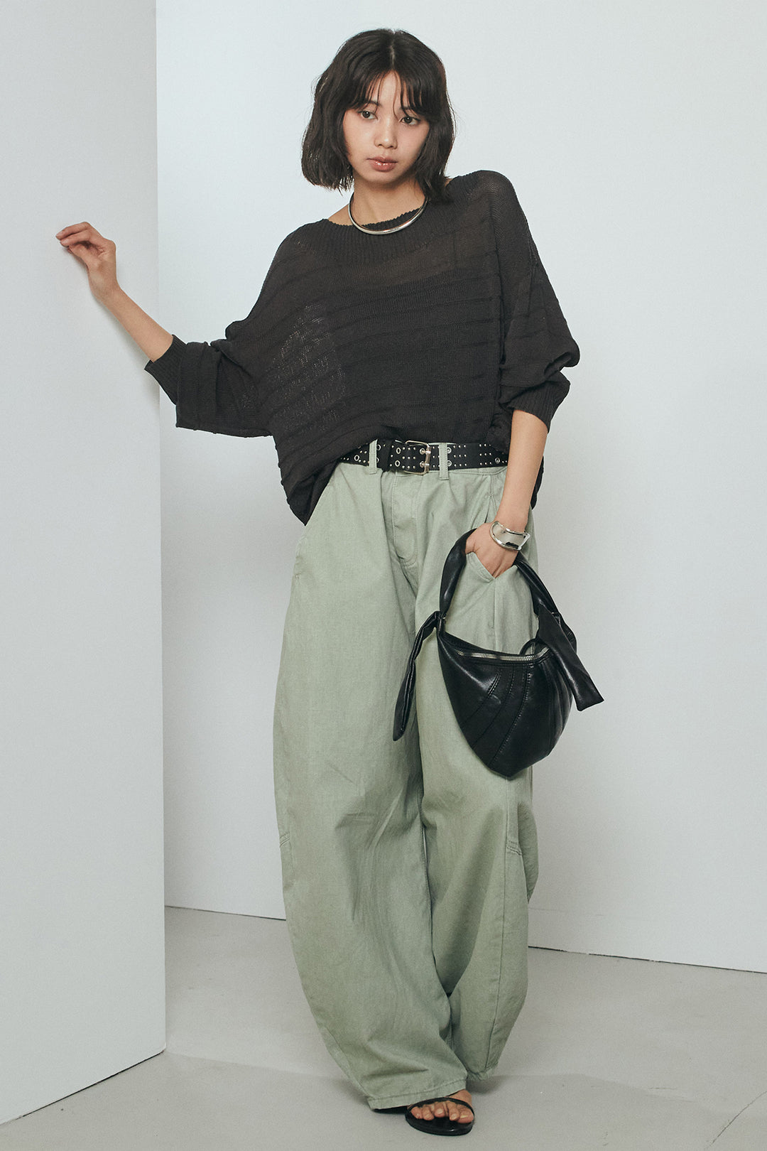 [SET]麻混リラックスニットトップス+ベルト付きカラーデニムパンツ(2set)