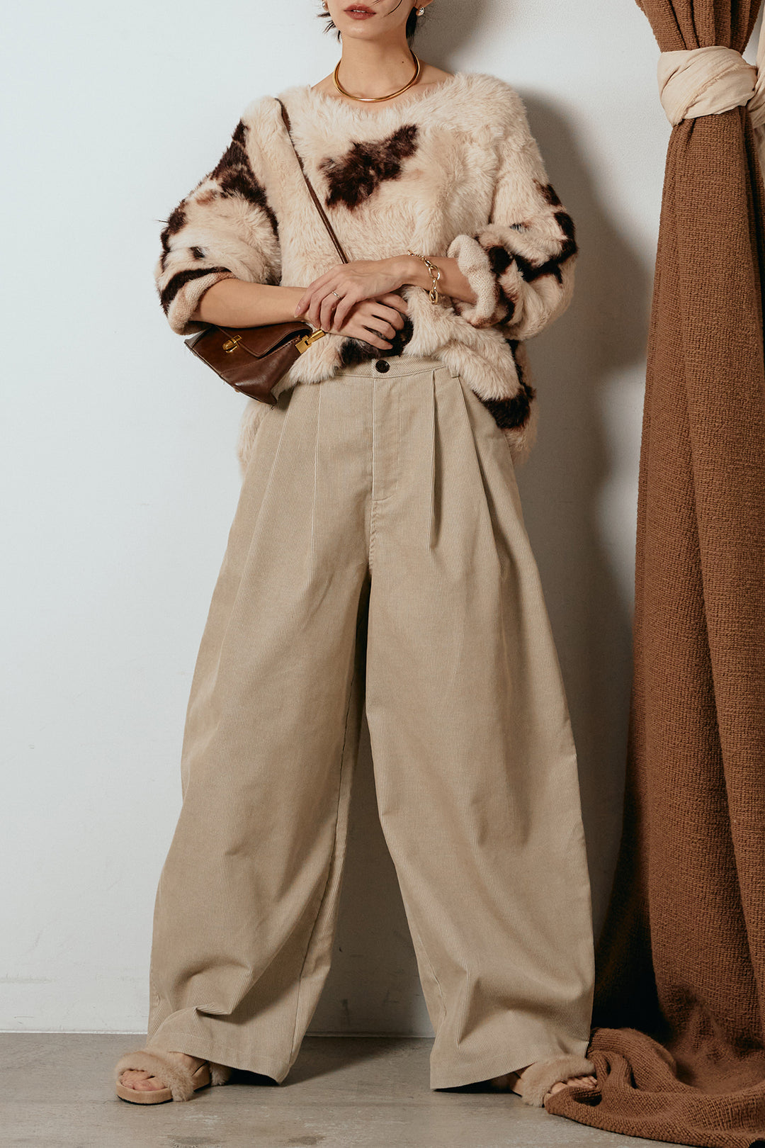 [SET]タイダイ柄シャギーニットトップス+フロントタック入りコーデュロイパンツ(2set)