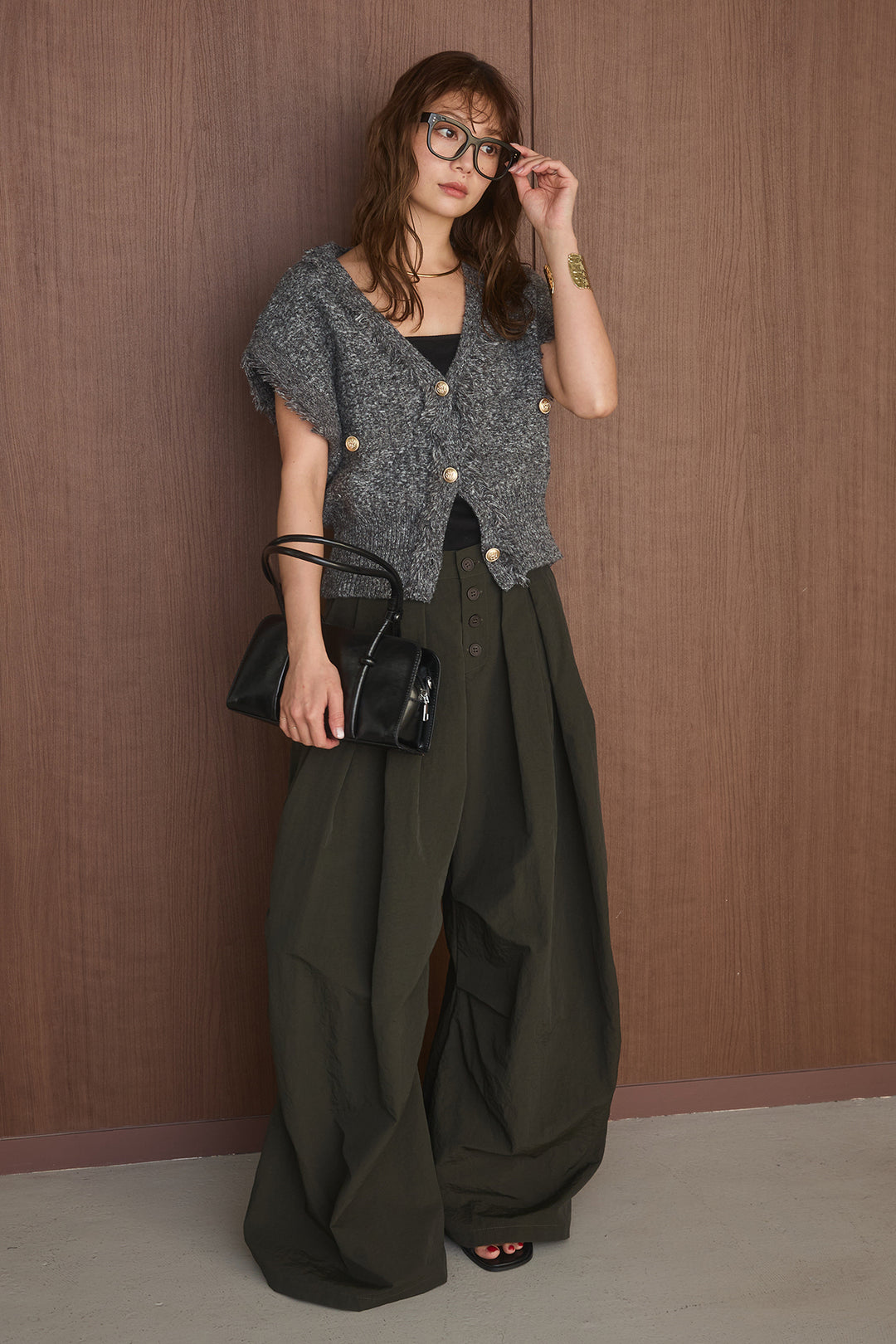 [SET]ツイード編みVネックフリンジニットベスト+ボタンデザインニーサイドタックパンツ(2set)