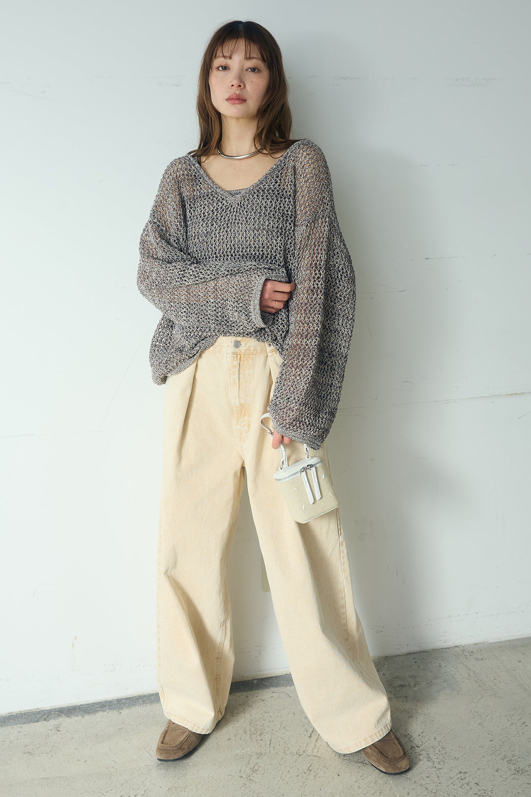 [SET]メッシュ編みビスチェセットVネックプルオーバー+カラーデニムタックカーブパンツ(2set)