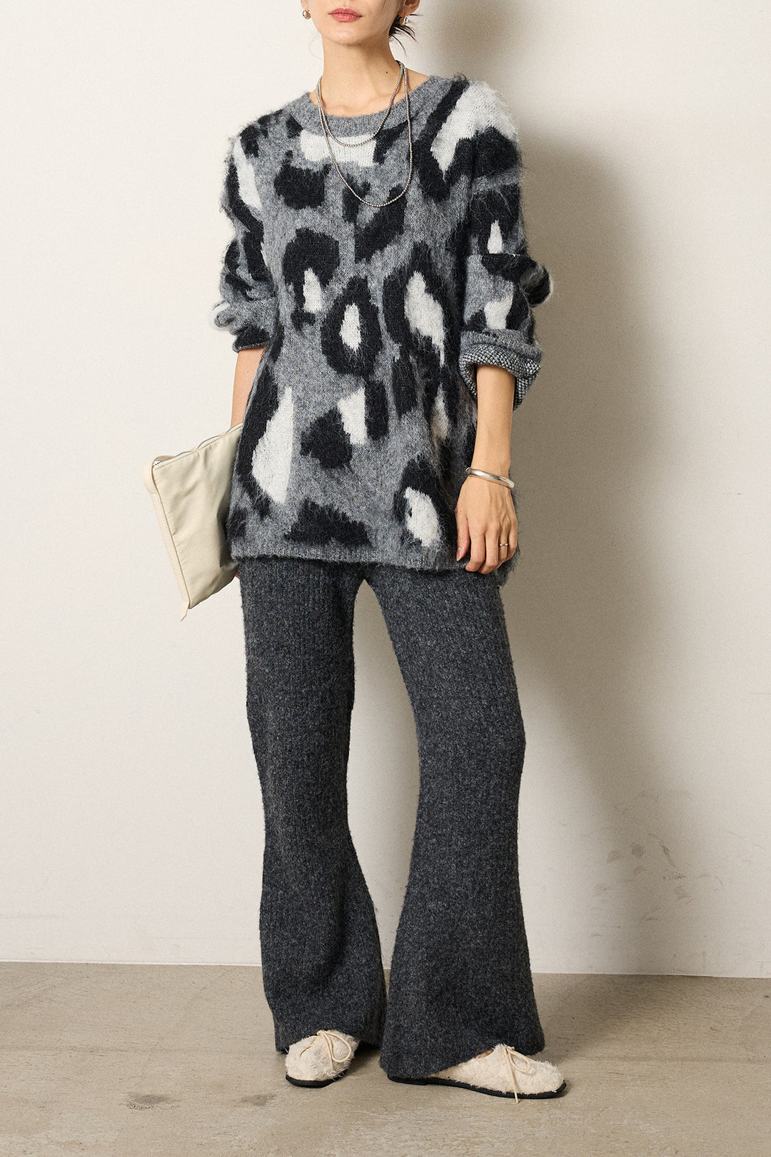 [SET]ルーズアニマルモヘアニットトップス+杢ニットリブフレアパンツ(2set)