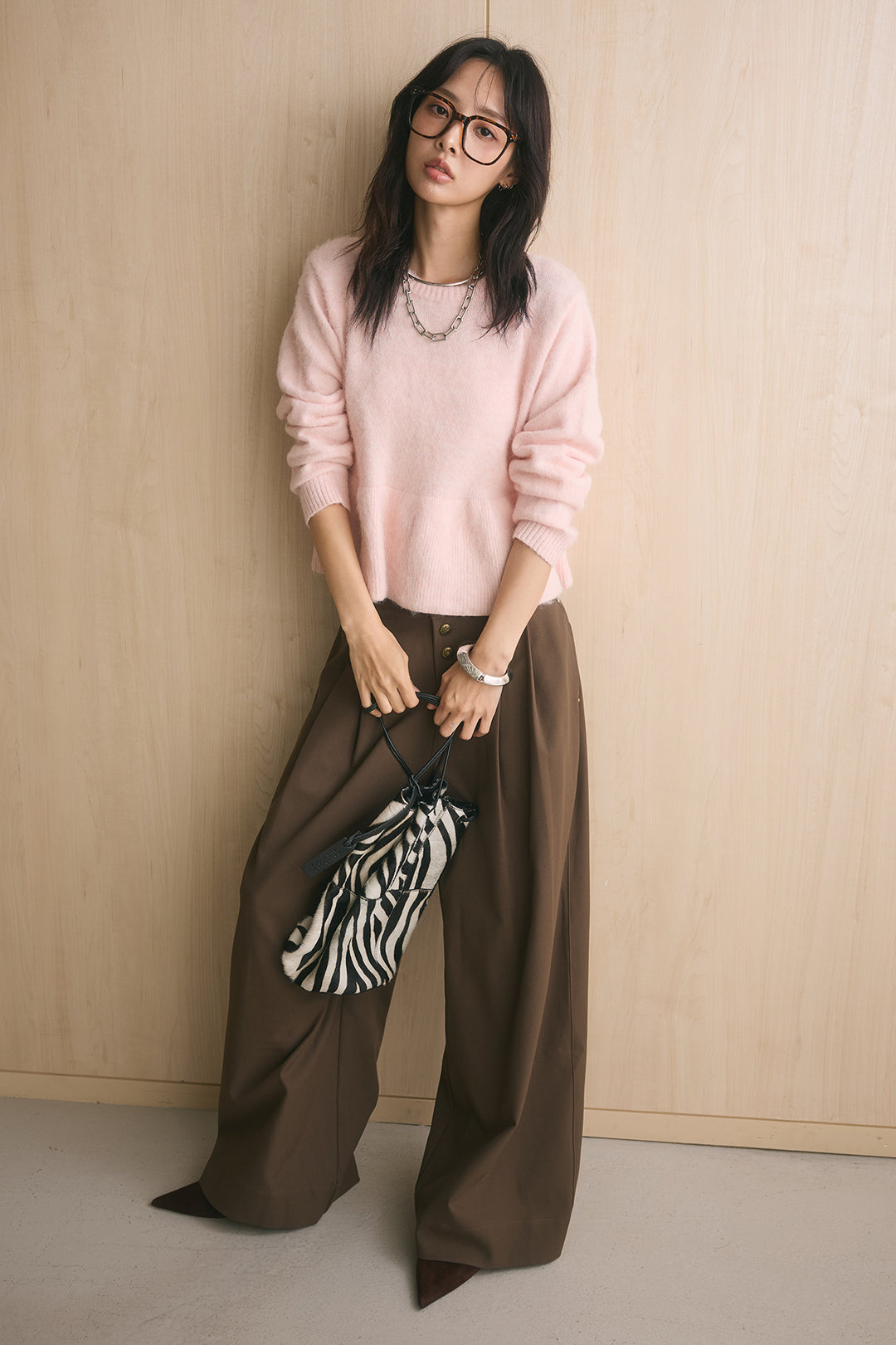 [SET]モヘアぺプラムクルーネックプルオーバー+ファイブボタンツータックワイドパンツ(2set)
