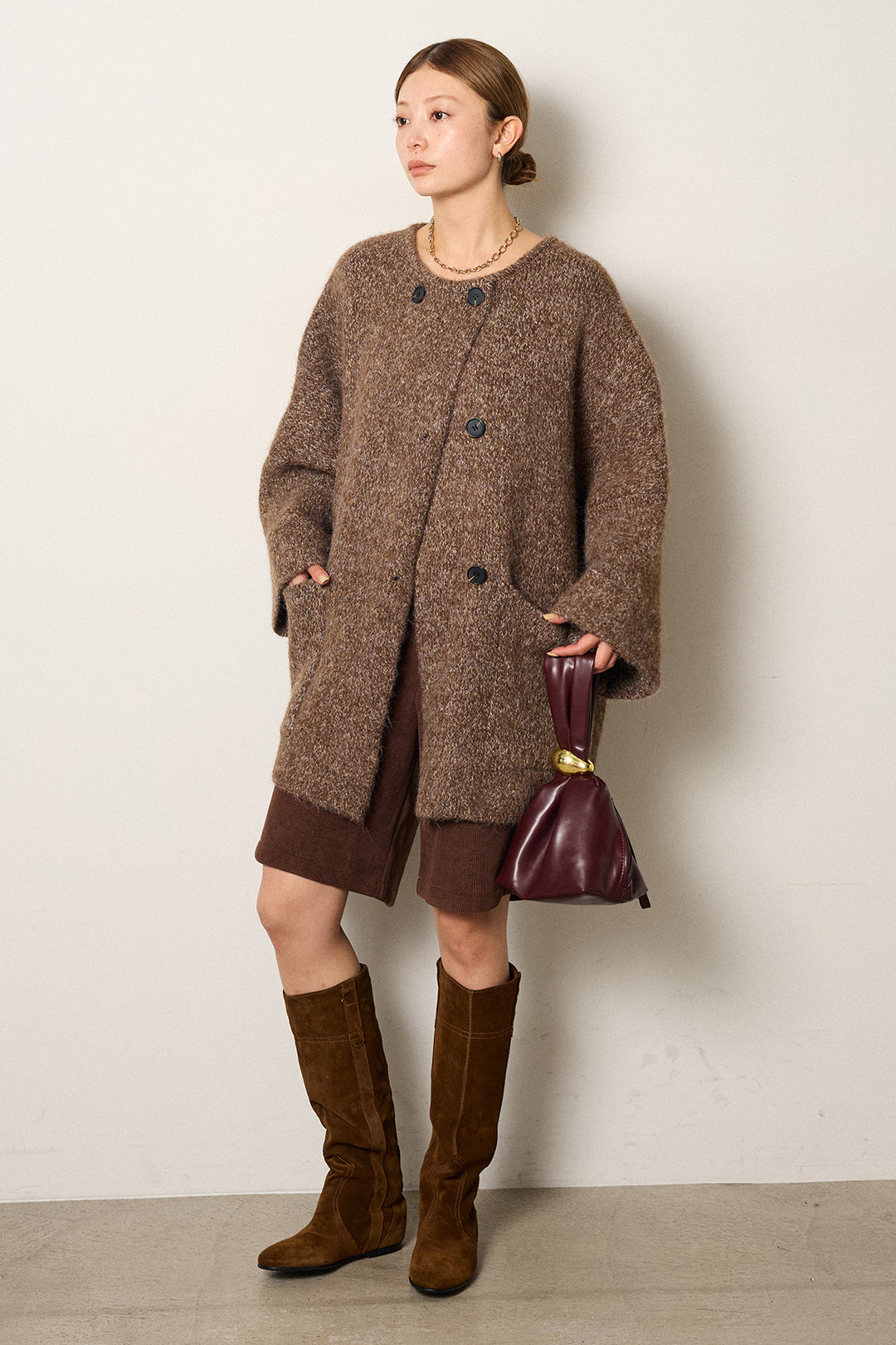 [SET]アシンメトリーボタンニットカーディガン+リラックスコーデュロイハーフパンツ(2set)